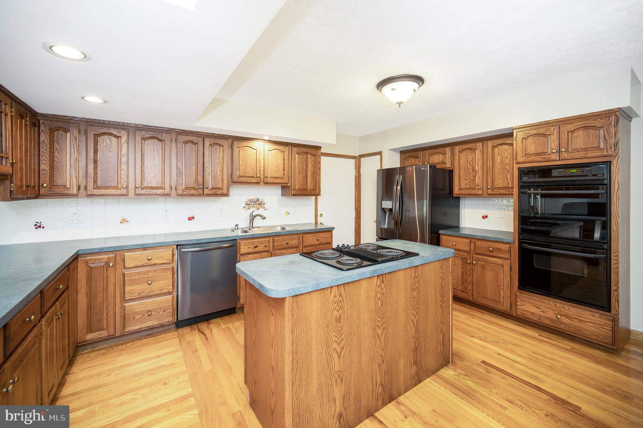 LAKE OF THE WOODS - Residential