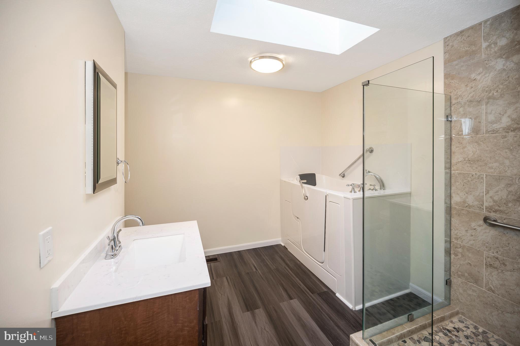 LAKE OF THE WOODS - Residential