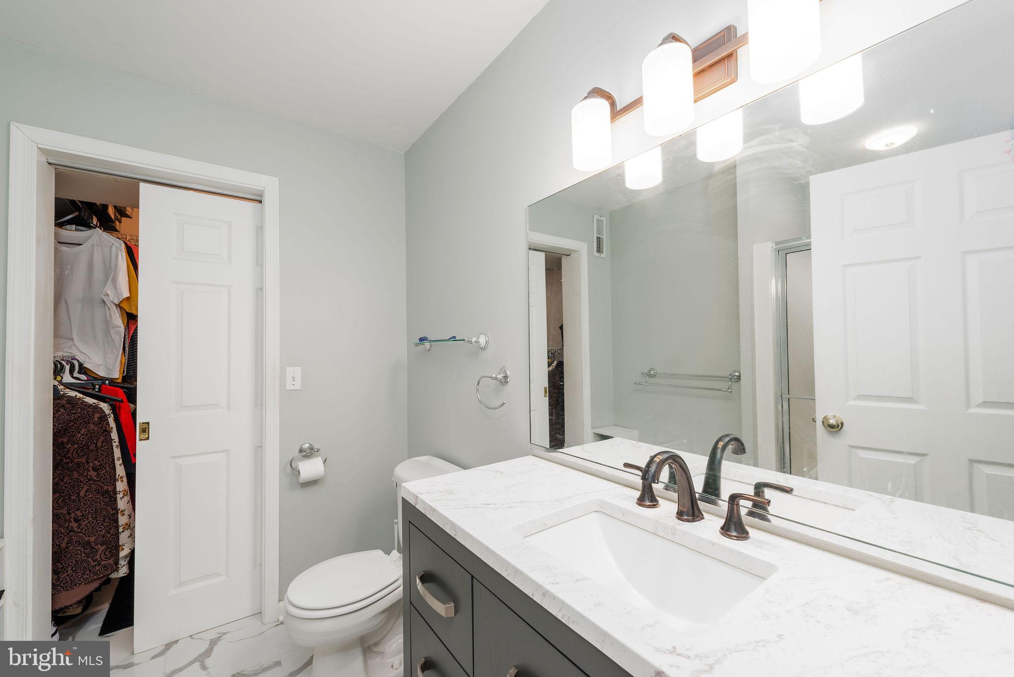 MEADOW BROOK - Residential