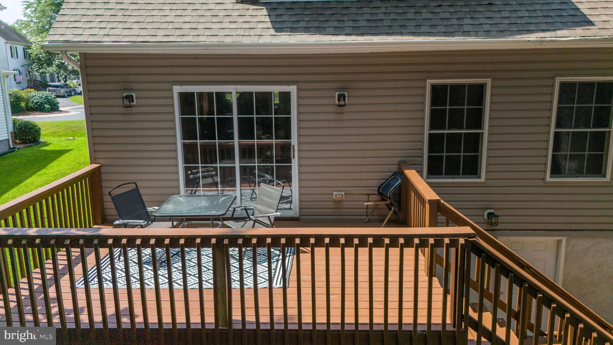 MEADOW BROOK - Residential