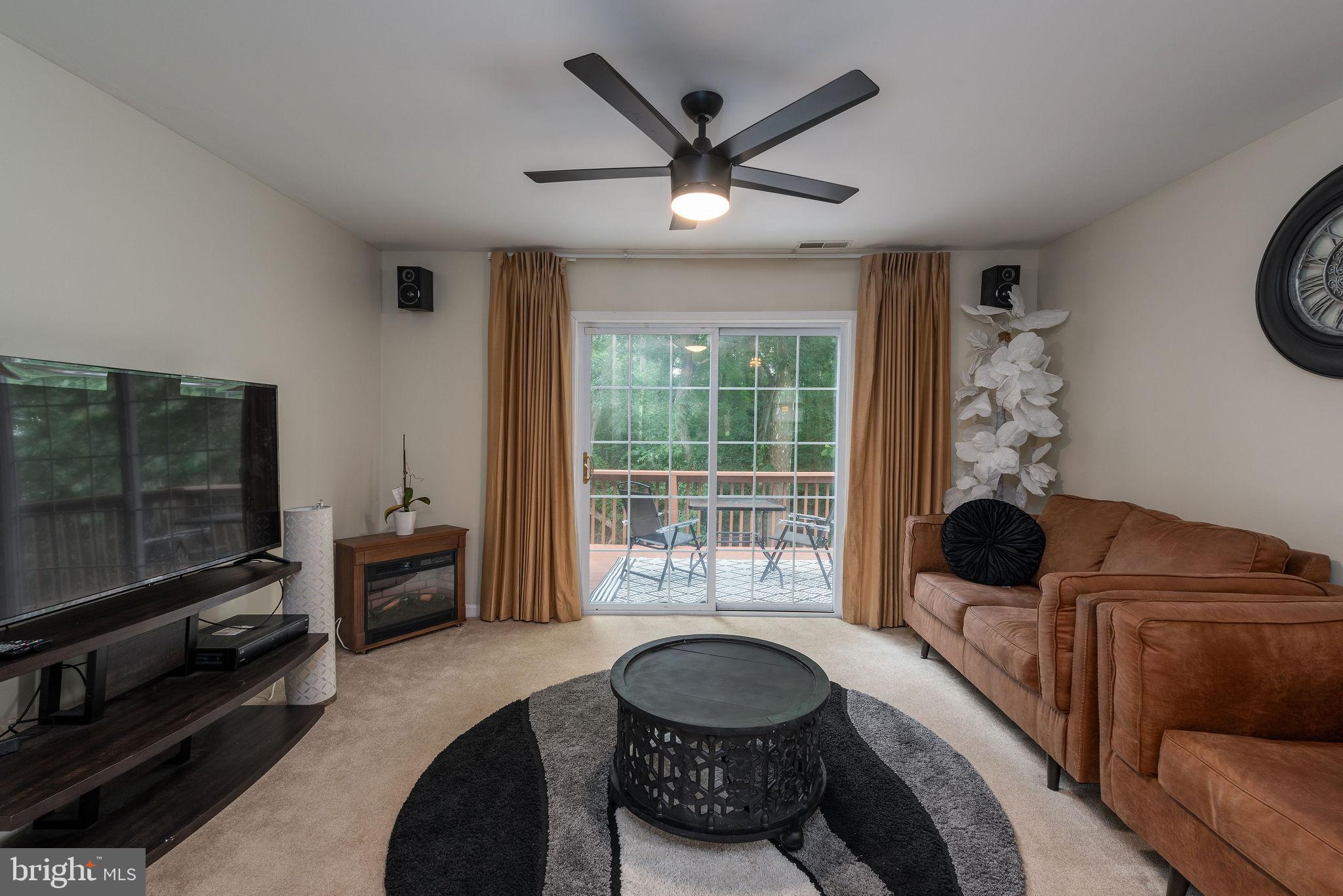 MEADOW BROOK - Residential