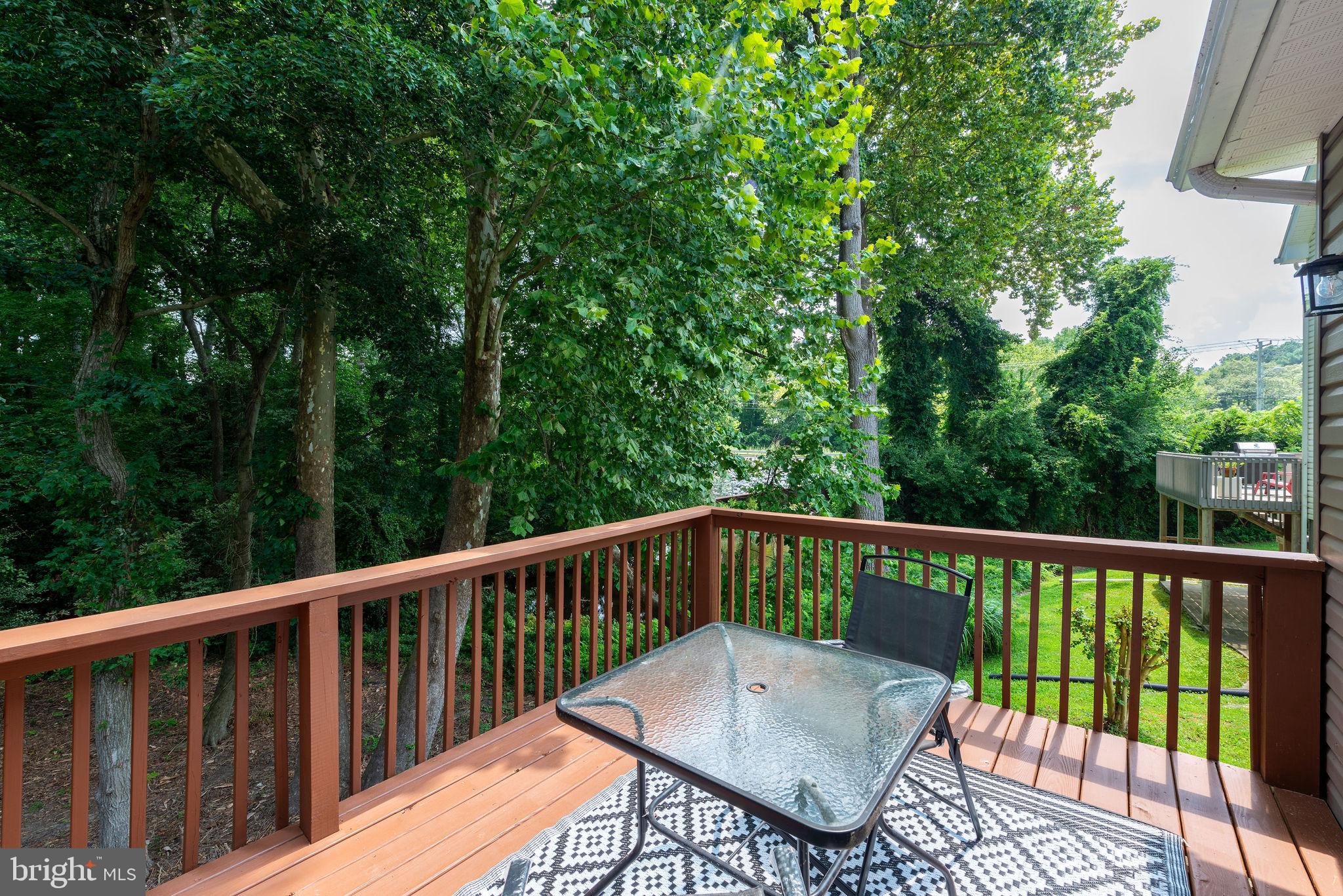 MEADOW BROOK - Residential