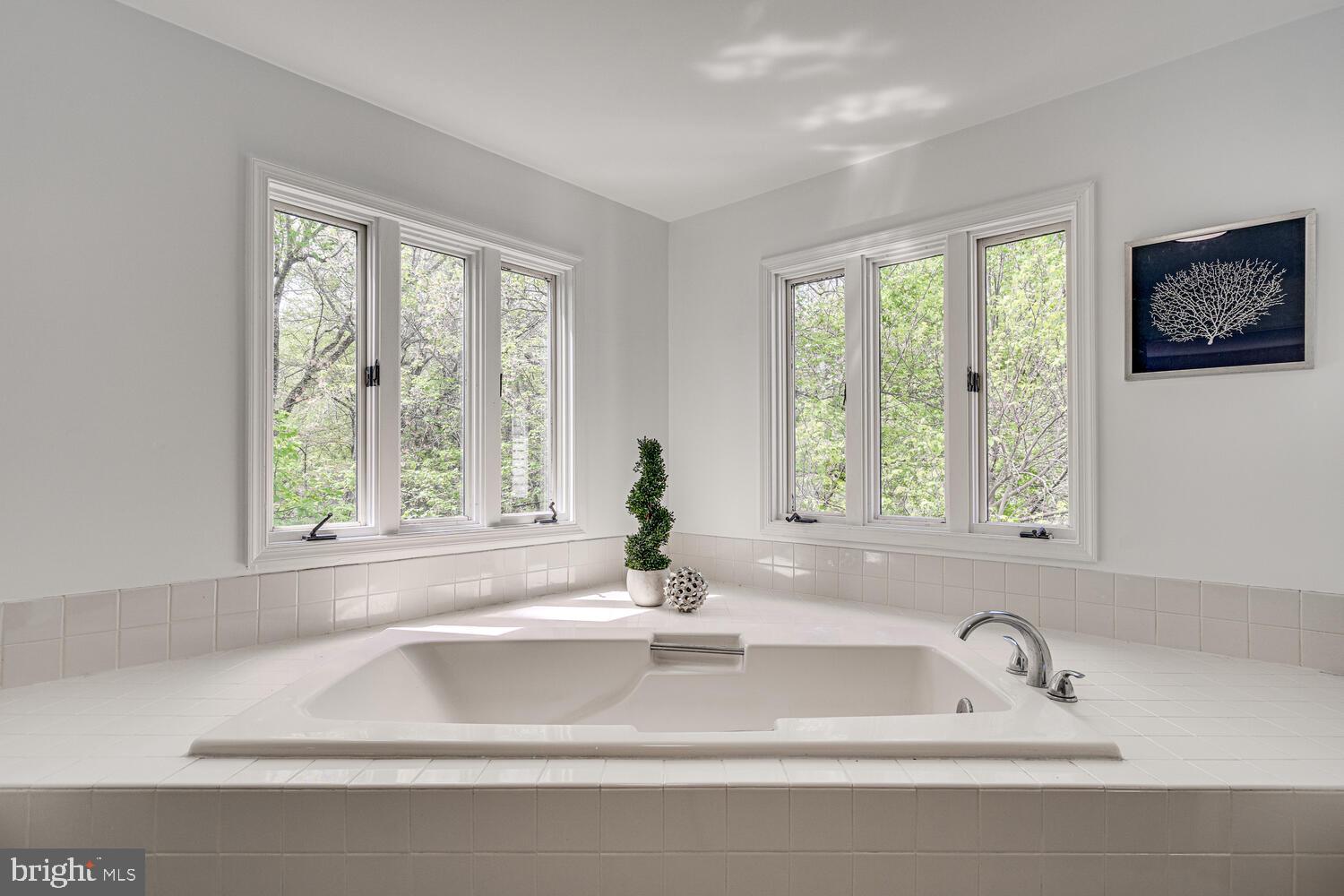 CASHELL WOODS - Residential