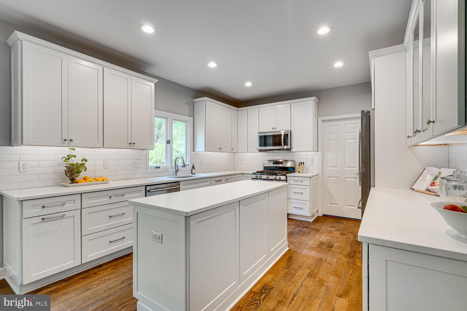 CASHELL WOODS - Residential