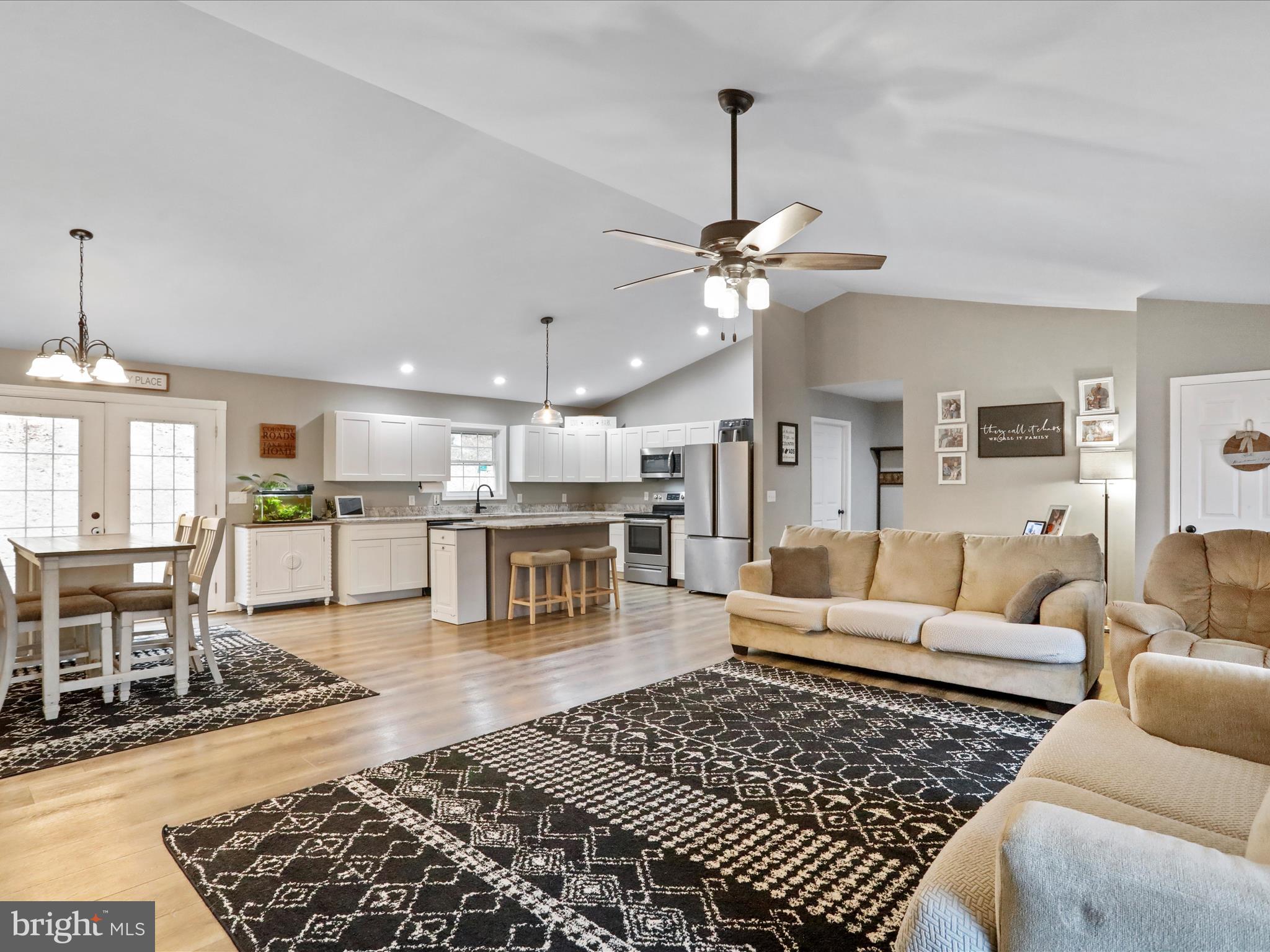 HOMESTEAD ESTATES - Residential