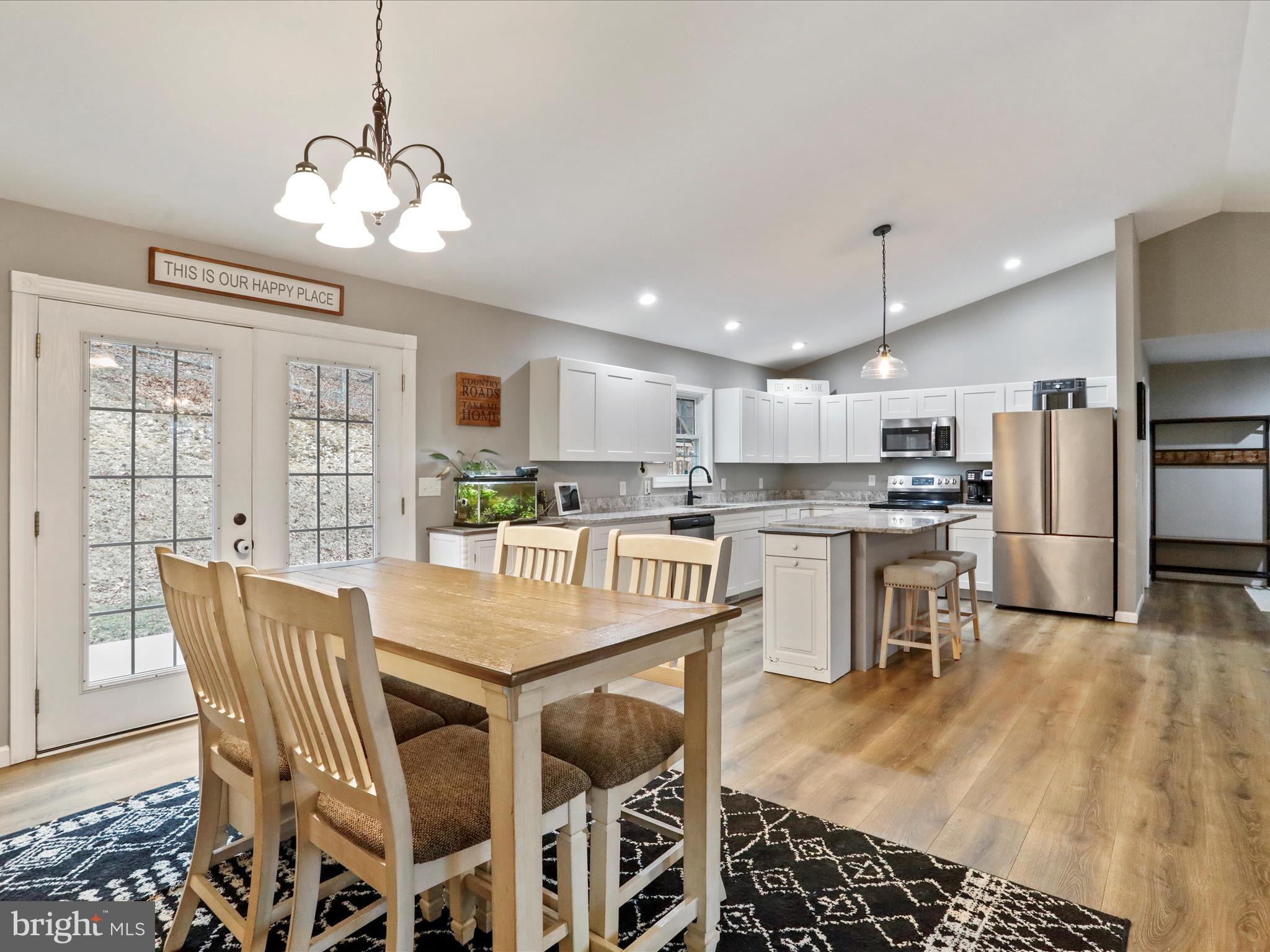 HOMESTEAD ESTATES - Residential