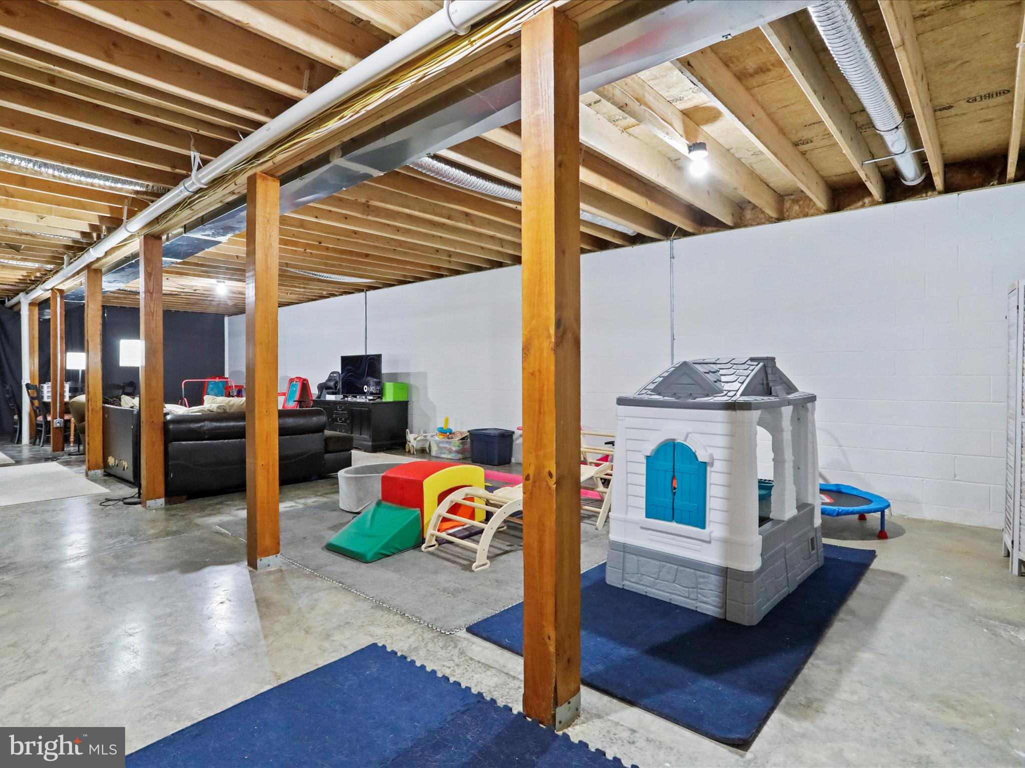 HOMESTEAD ESTATES - Residential