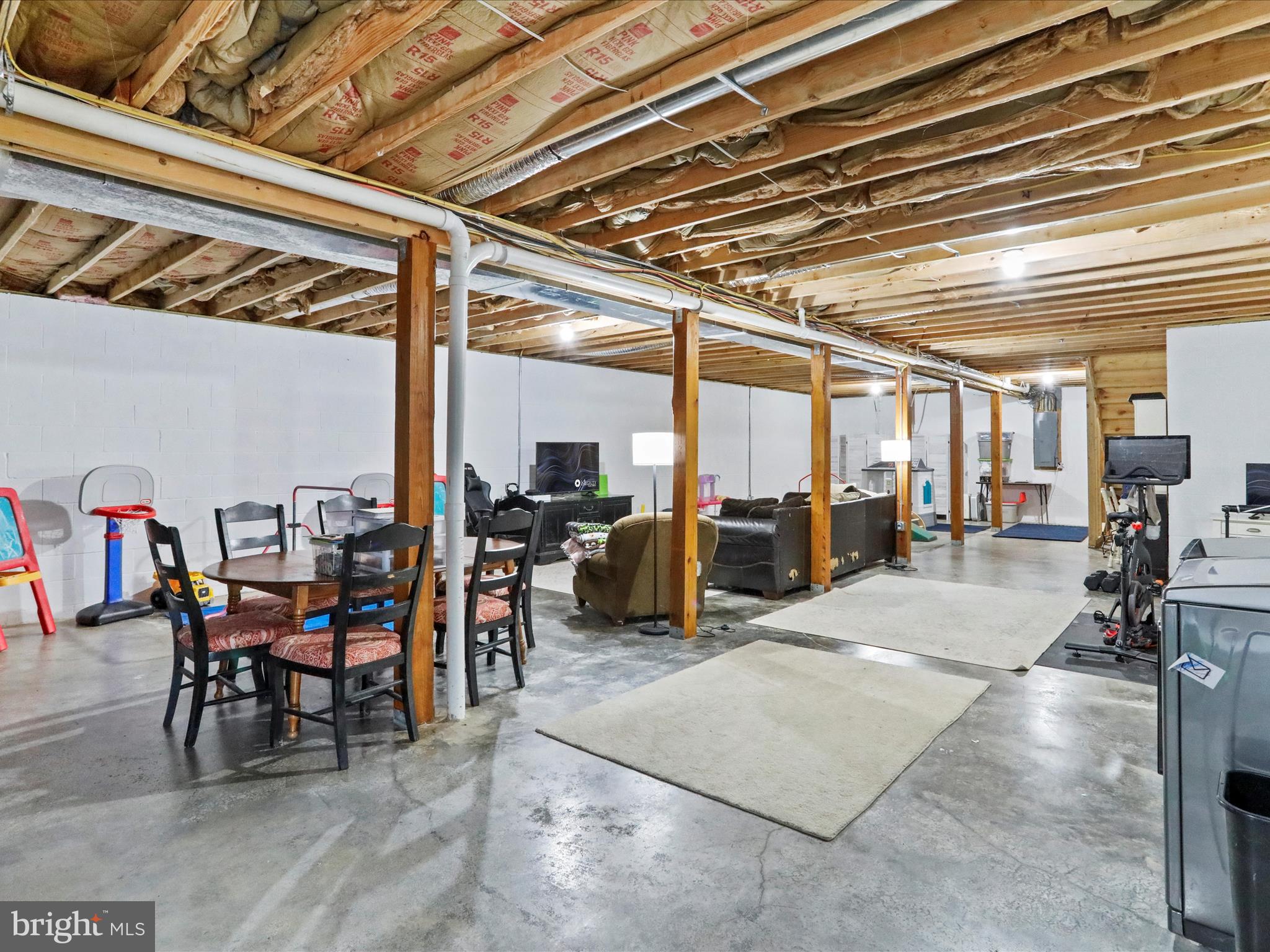 HOMESTEAD ESTATES - Residential