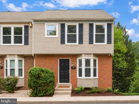 Photo of 2213 S Pollard Street, ARLINGTON, VA 22204 (MLS # VAAR2076874)