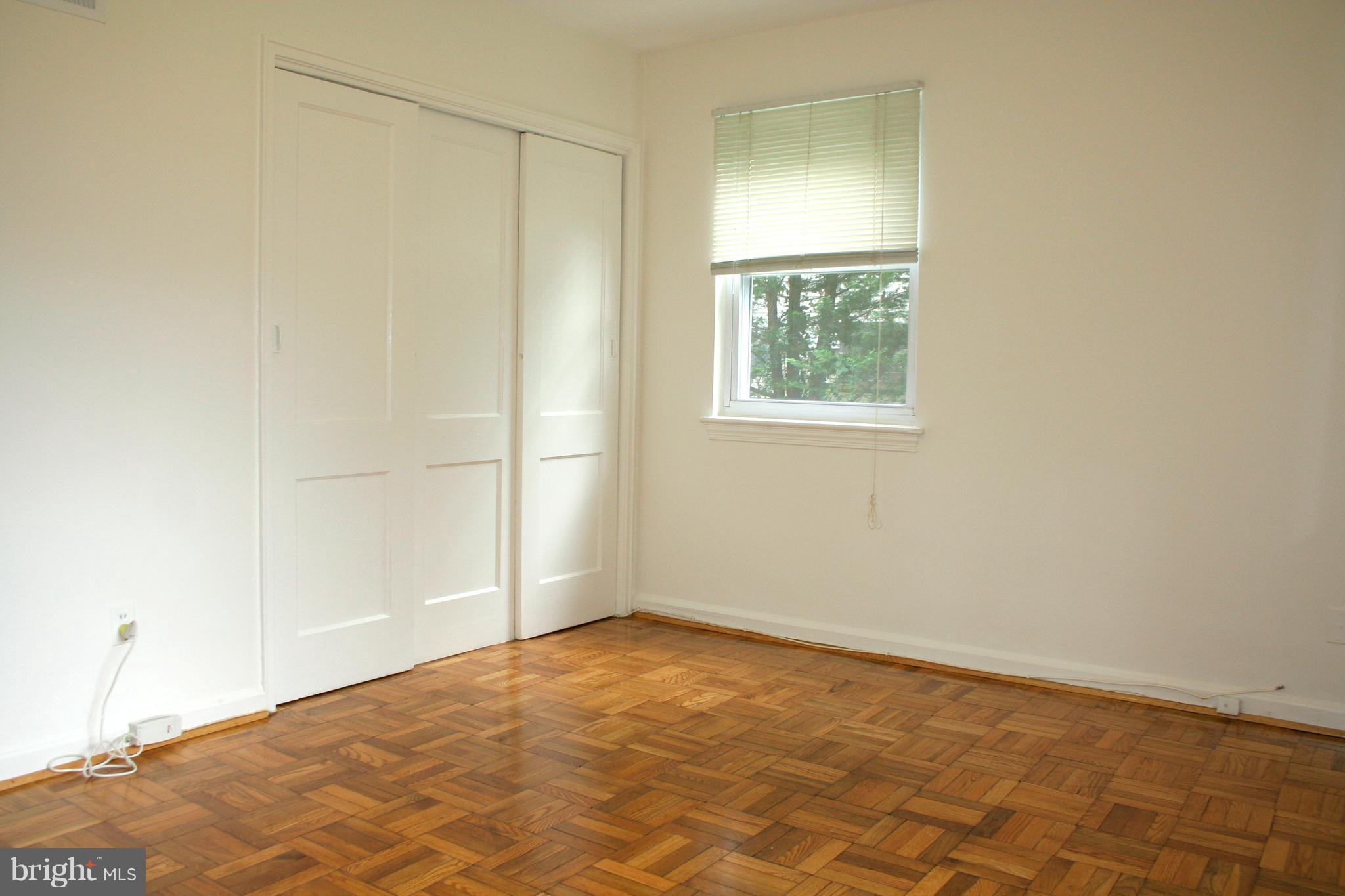 AYRLAWN - Residential Lease