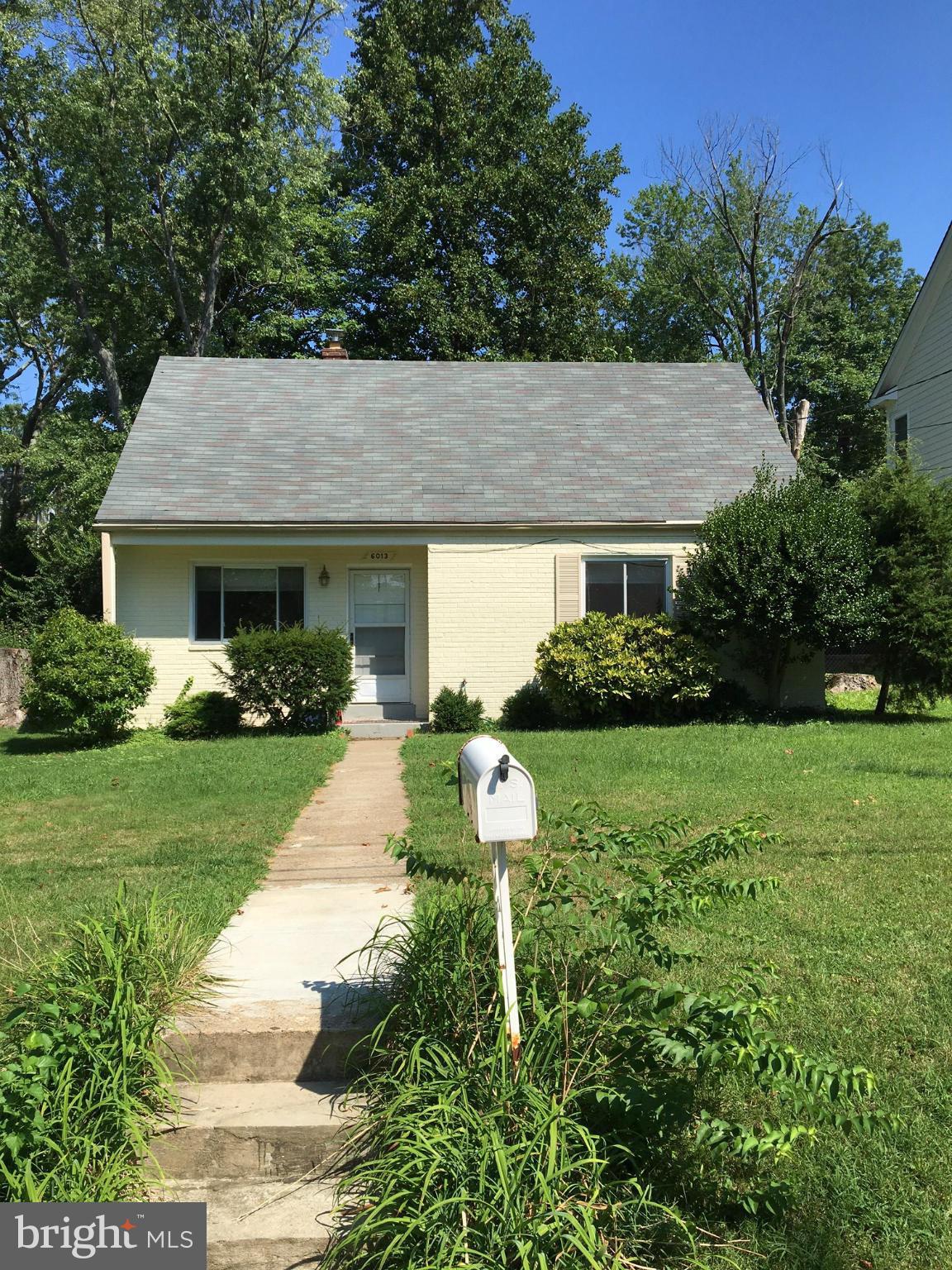 AYRLAWN - Residential Lease