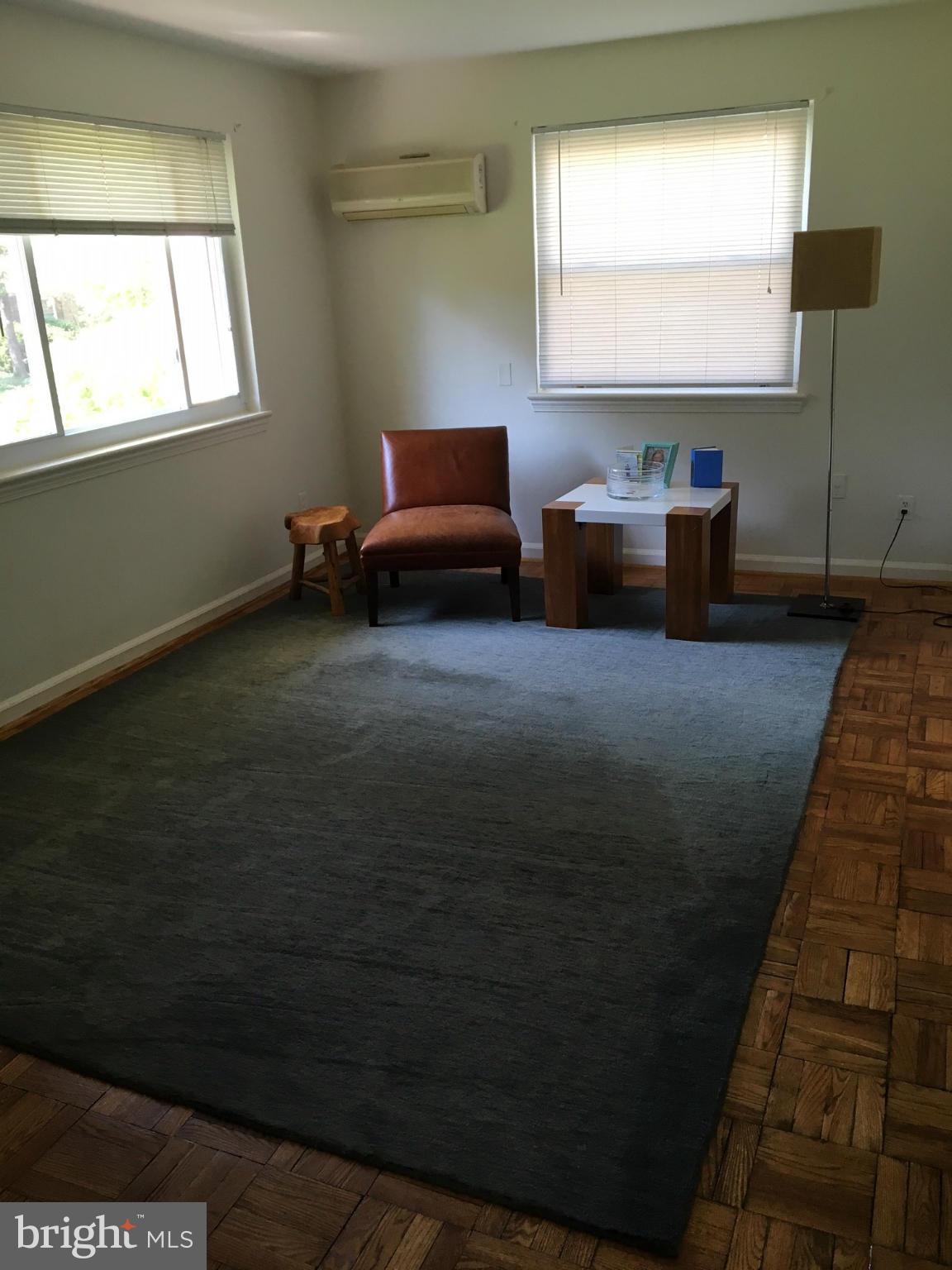 AYRLAWN - Residential Lease