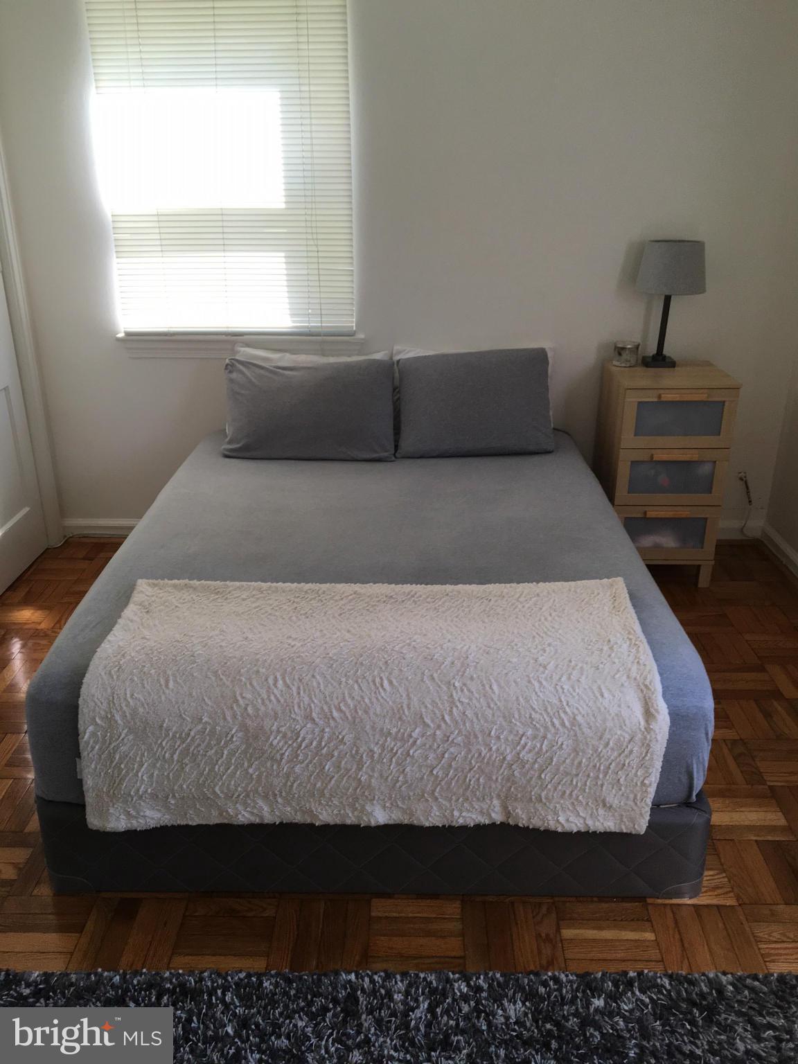 AYRLAWN - Residential Lease