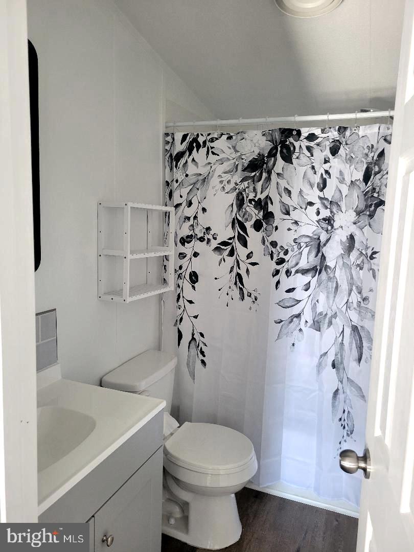 ROYAL CREST ESTATES - Residential