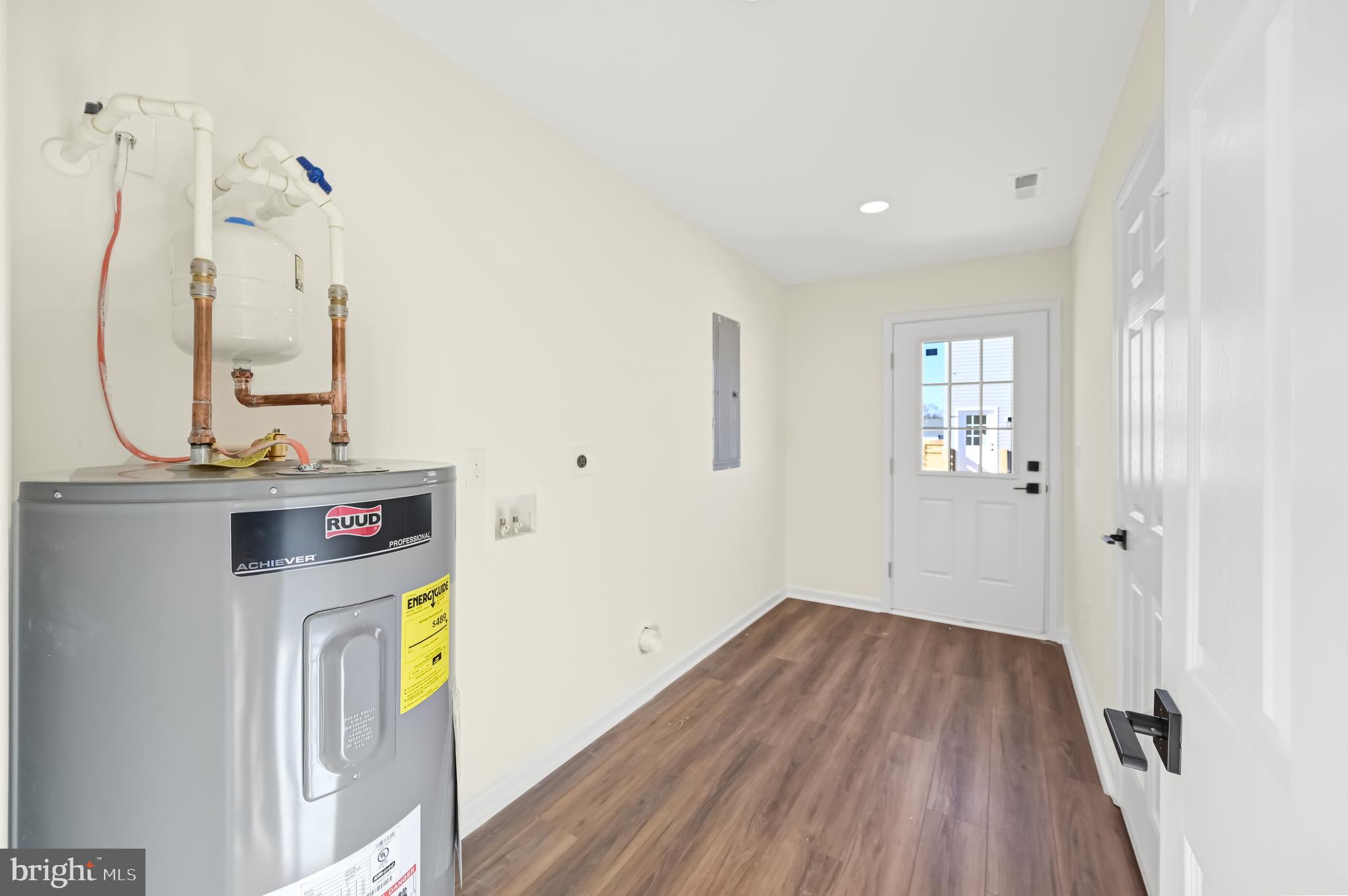 CEDAR POINT - Residential