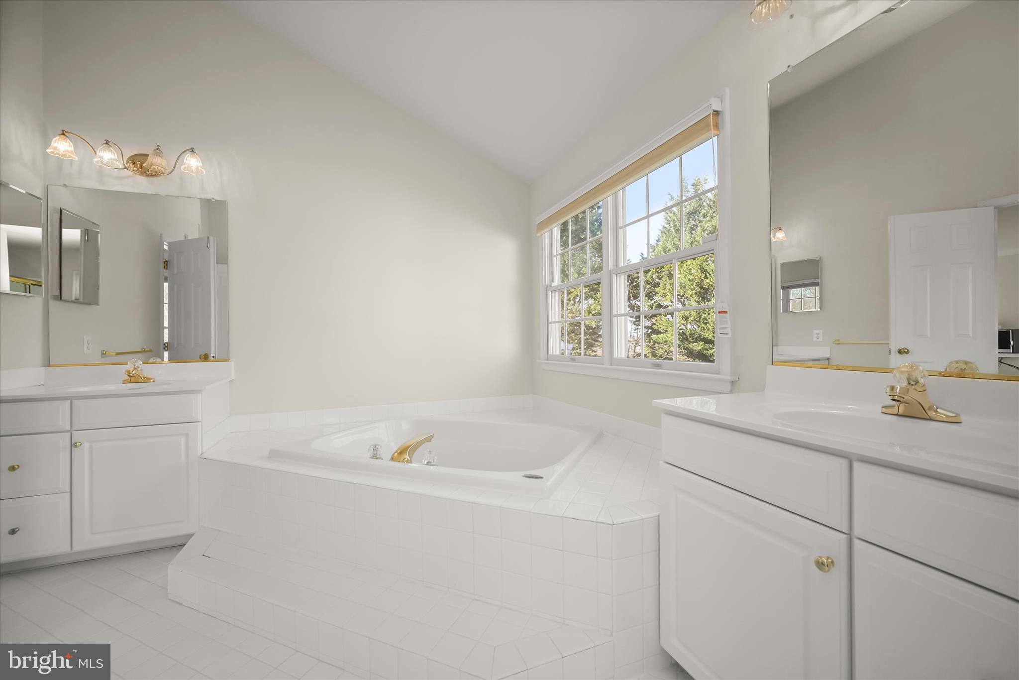 BROOKE MANOR ESTATES - Residential