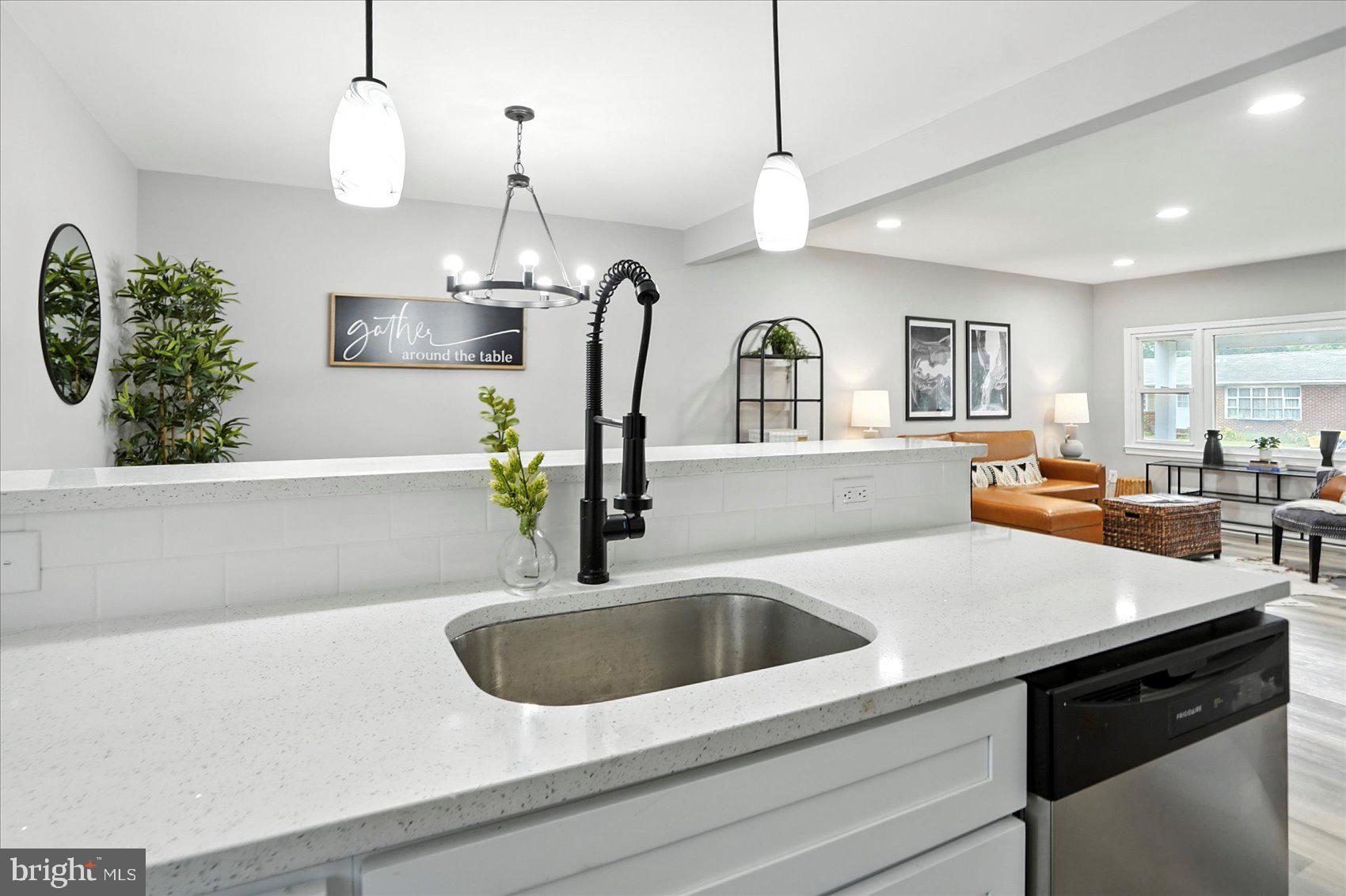 SEVERNSIDE - Residential