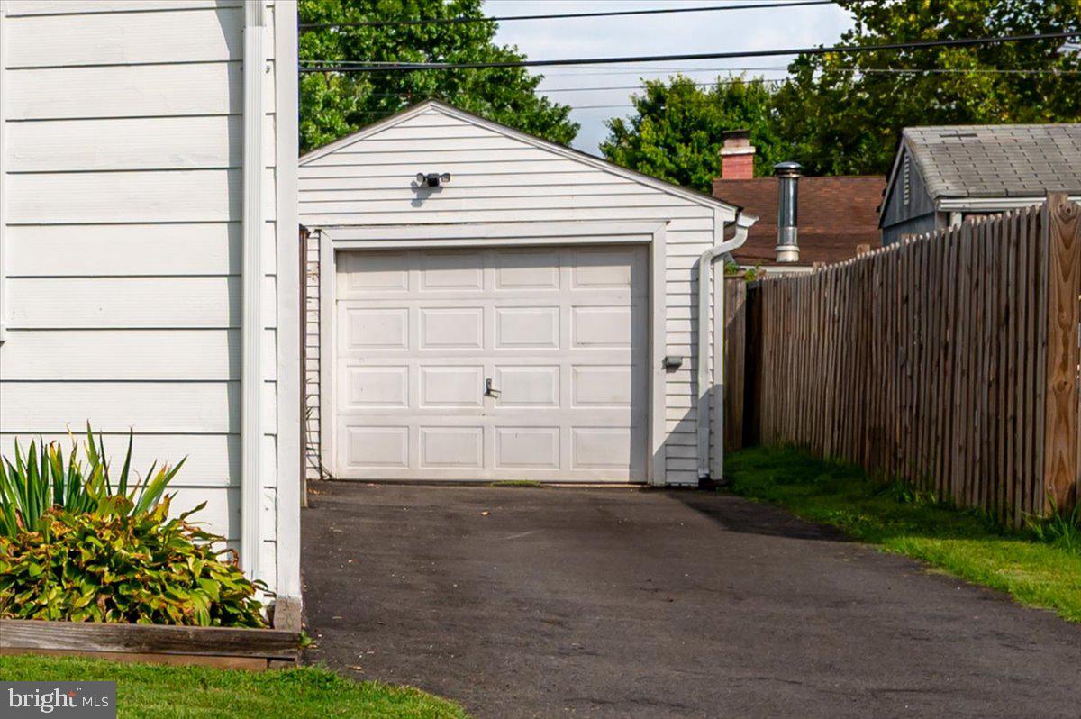 1402 ISTED ROAD