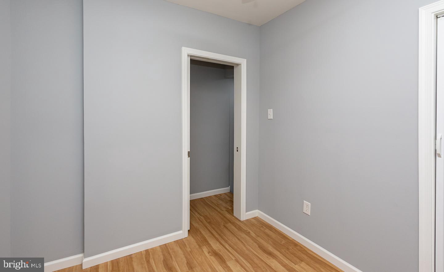 KENSINGTON - Residential