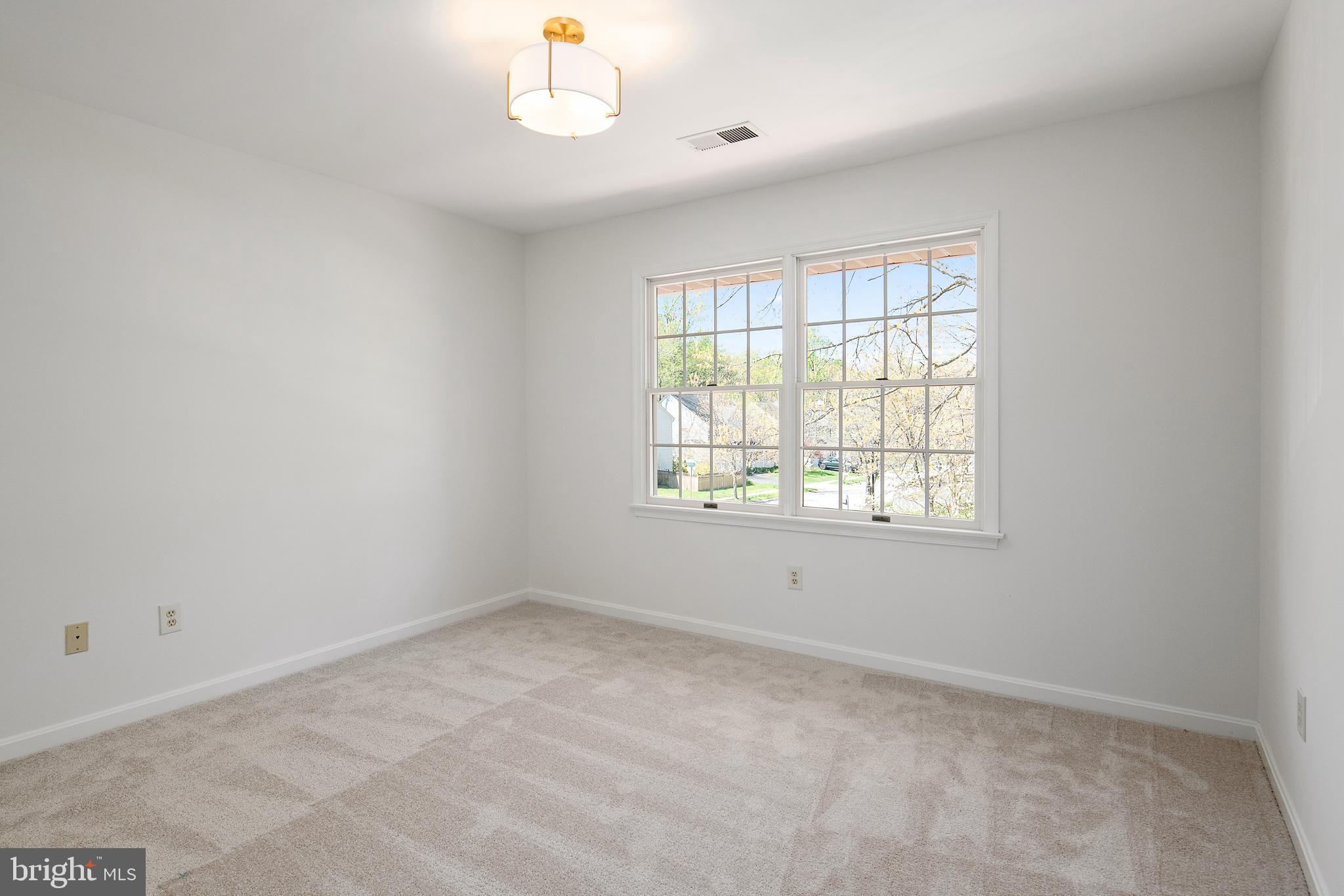 CROFTON SOUTH - Residential