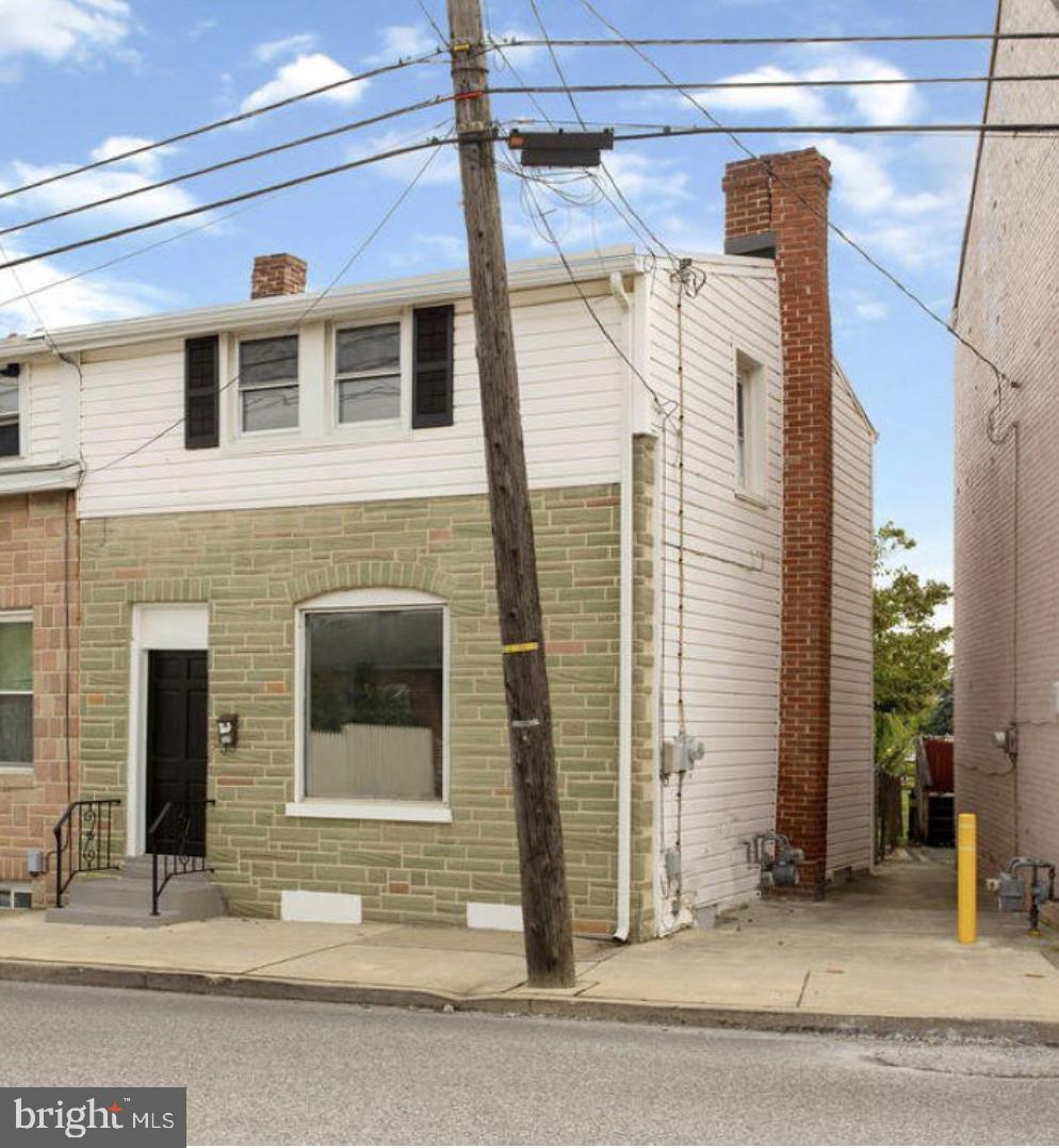 Charming Semi-Detached Home – Affordable Living or Smart Investment!
Welcome to 229 N. Sherman St., a semi-detached 2-bedroom, 1-bath home offering both comfort and potential. Inside, you’ll find a bright eat-in kitchen, practical living spaces, and the convenience of off-street parking.
This property is ideal for those seeking affordable city living or investors looking for a turnkey rental opportunity. Currently tenant-occupied, it provides built-in income potential, while its location ensures long-term desirability.
The lifestyle here is unbeatable—walk to Albemarle Park or Allen Field, shop fresh at Central Market York, and enjoy dining and coffee just minutes away in downtown York. With public transit access and quick connections to Route 30 and I-83, everything you need is right at your fingertips.
Don’t miss your chance to own an affordable home in a vibrant neighborhood, whether for yourself or as an investment in York’s growing market.