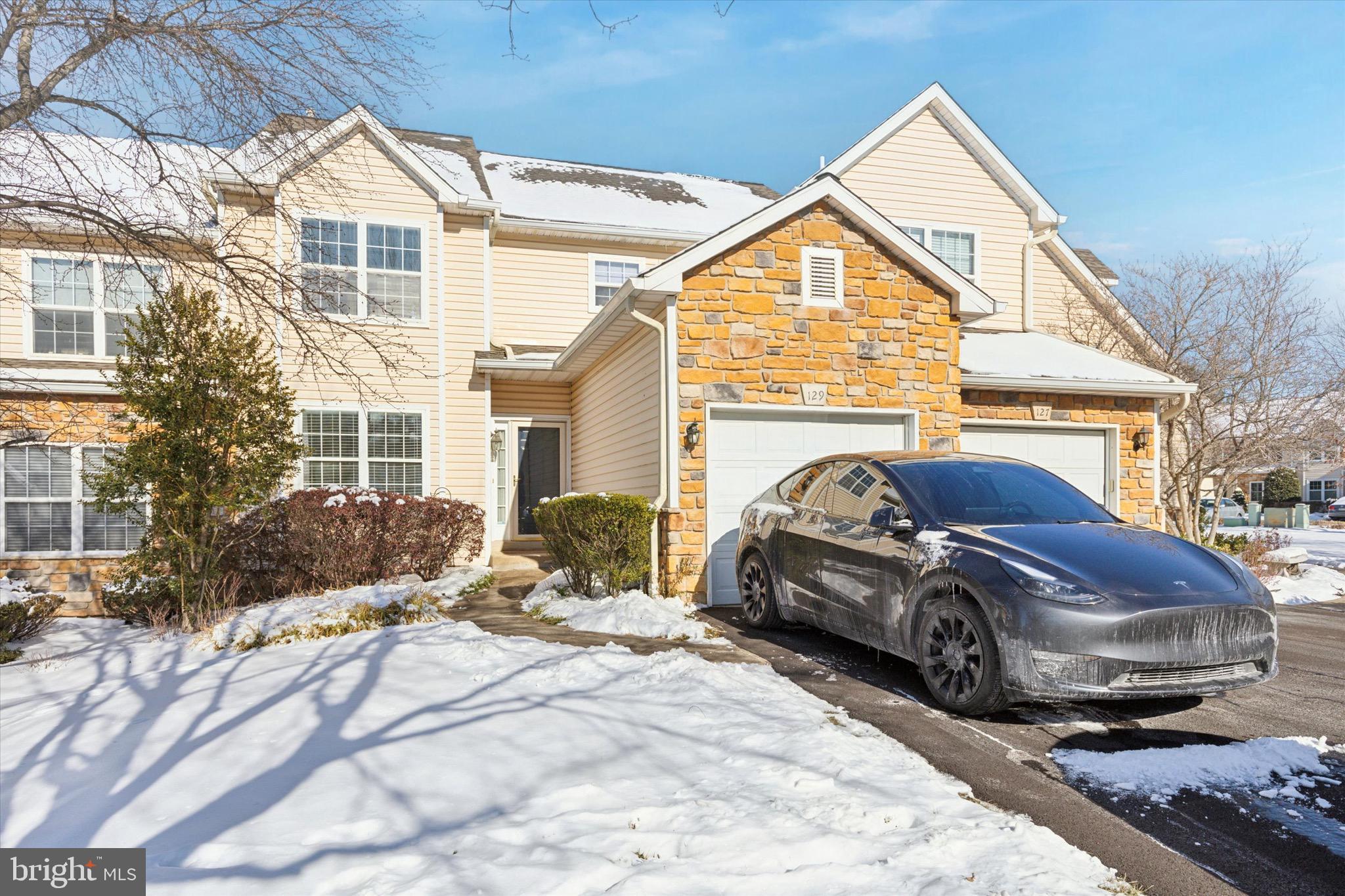 BLUE BELL CC - Residential Lease