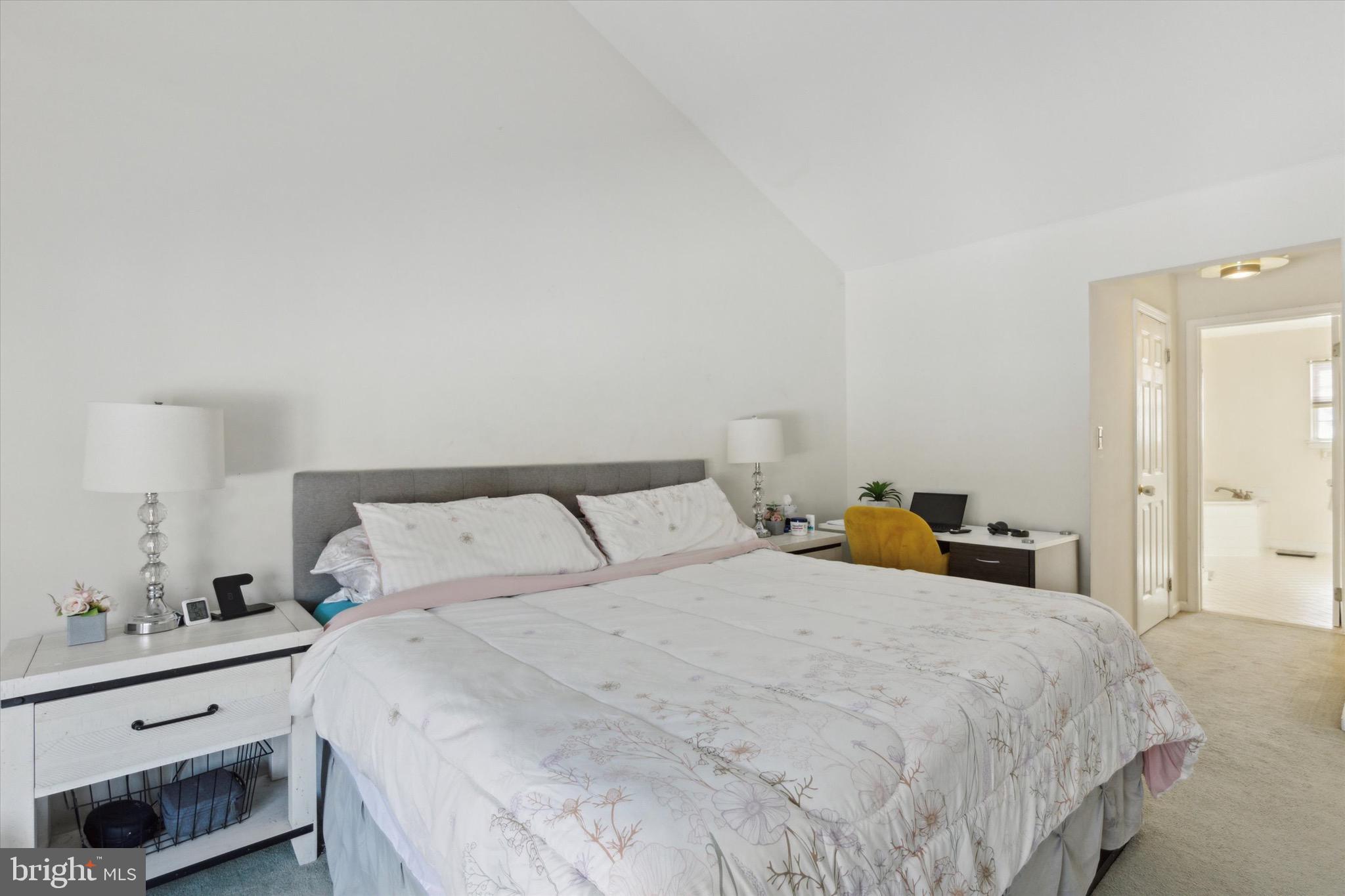 BLUE BELL CC - Residential Lease