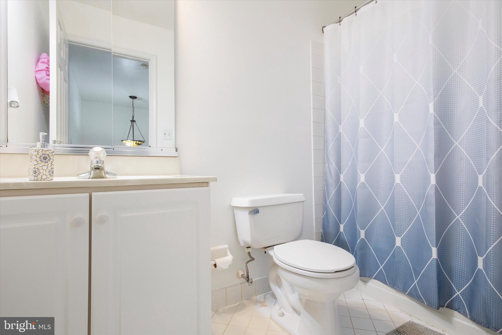 BLUE BELL CC - Residential Lease