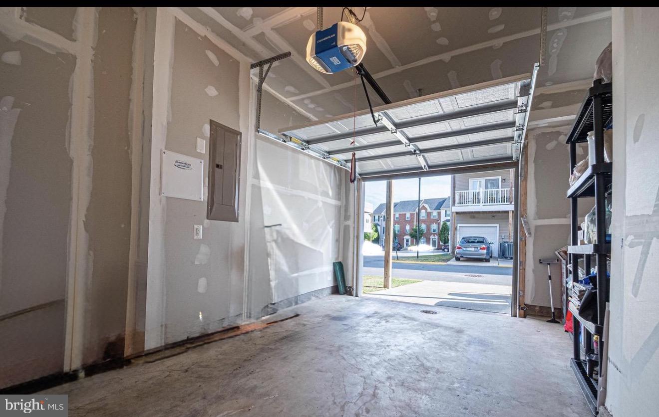 HEATHCOTE COMMONS CONDOMINIUMS - Residential