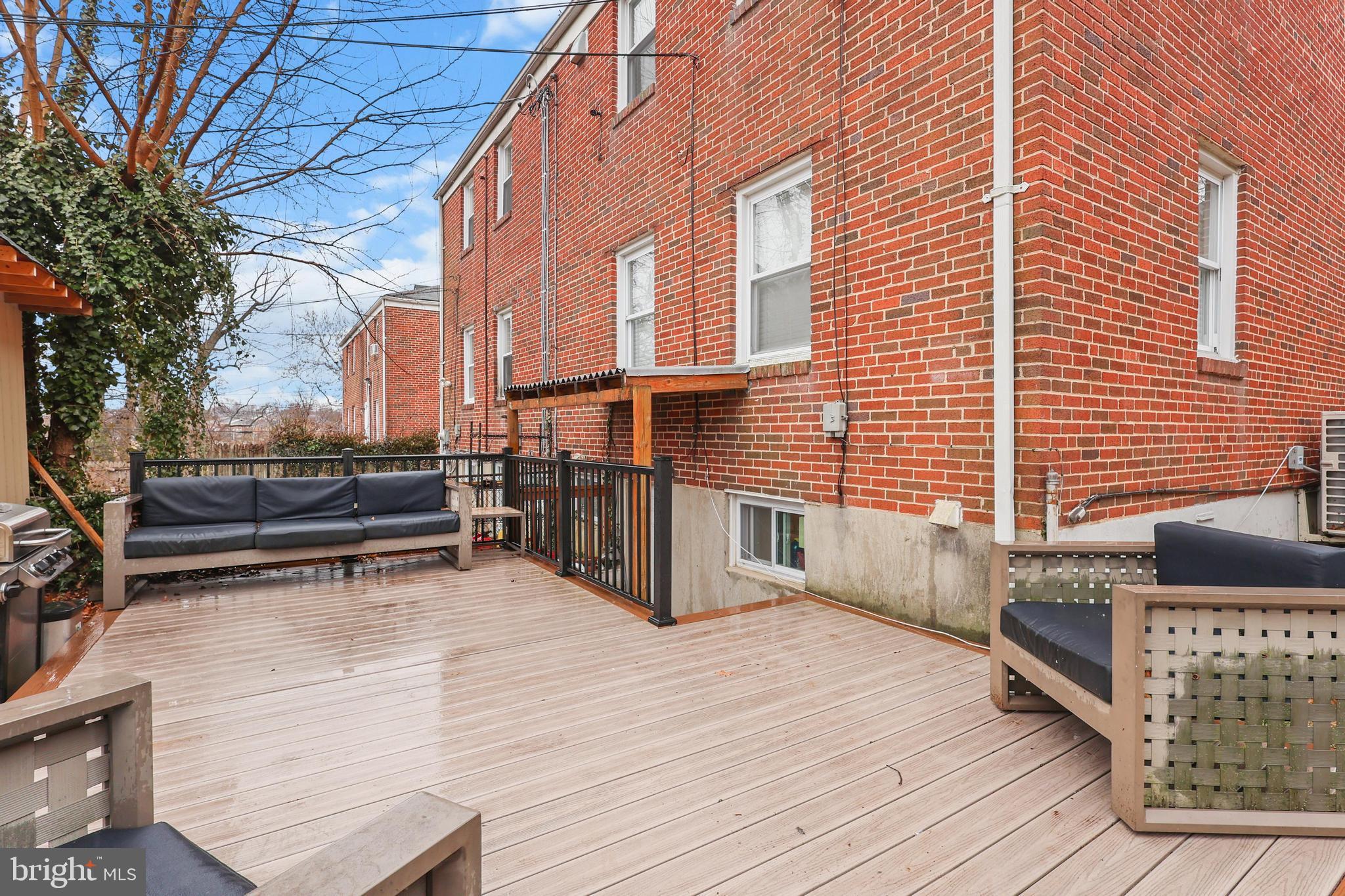 LAKE WALKER - Residential