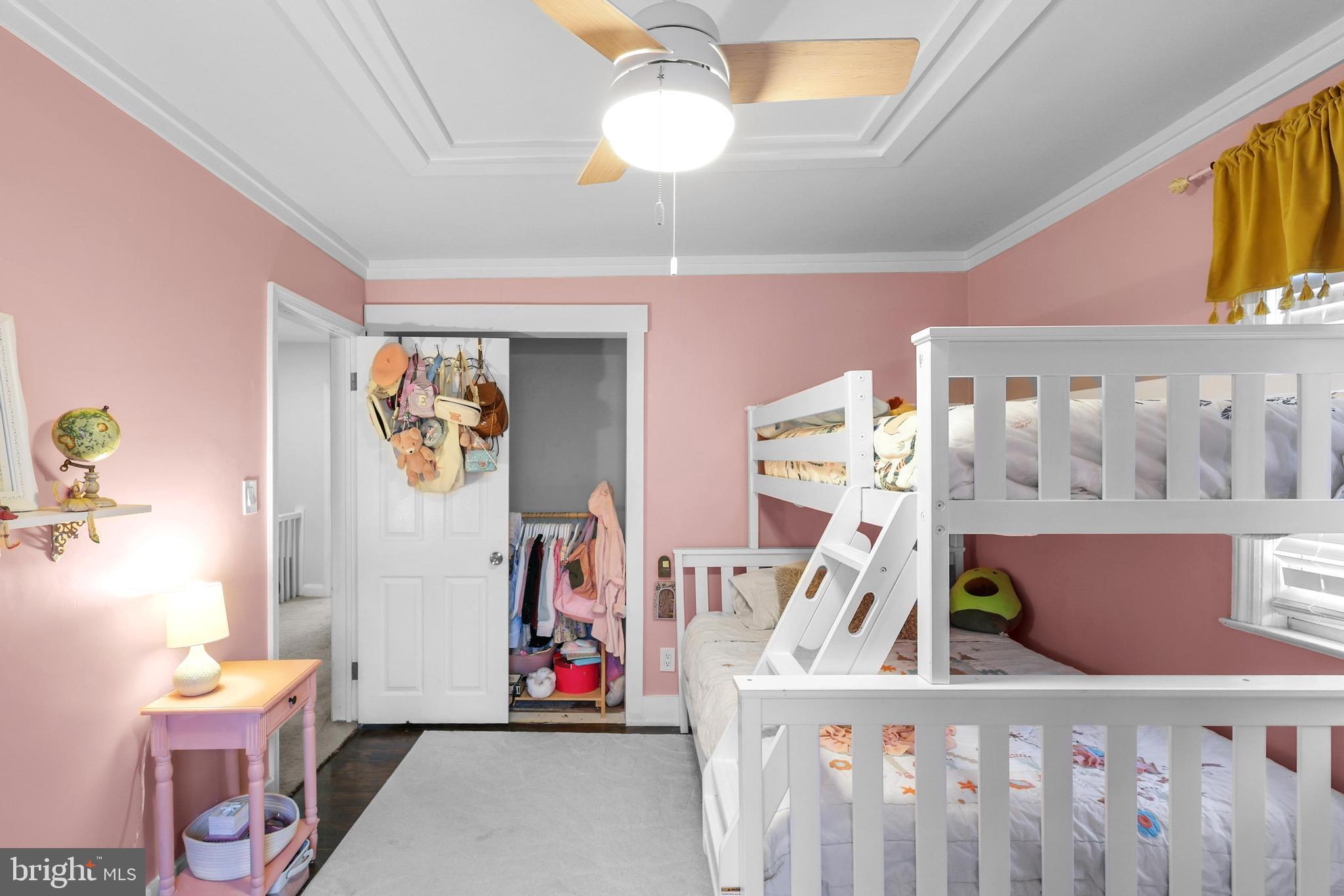 LAKE WALKER - Residential