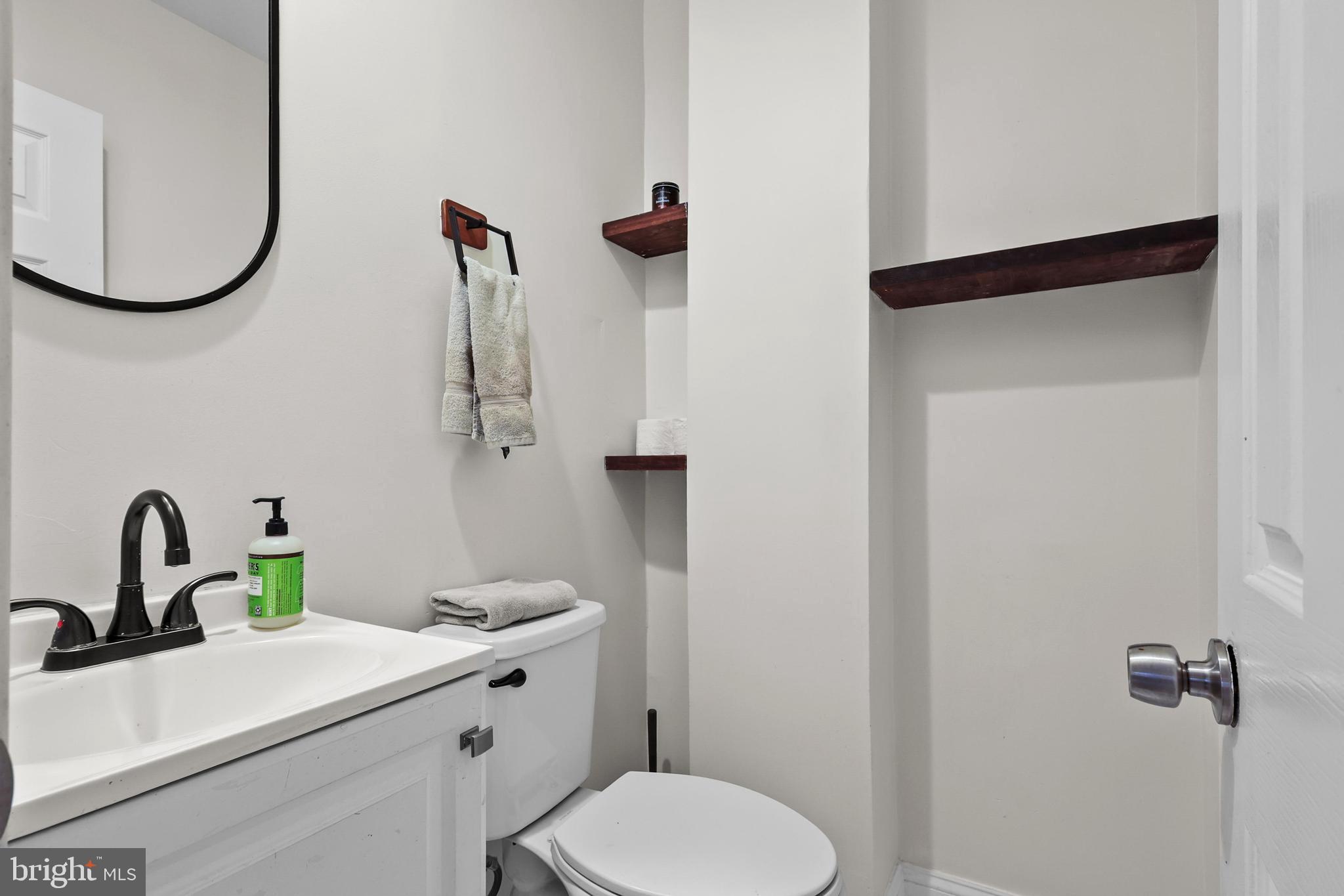 LAKE WALKER - Residential