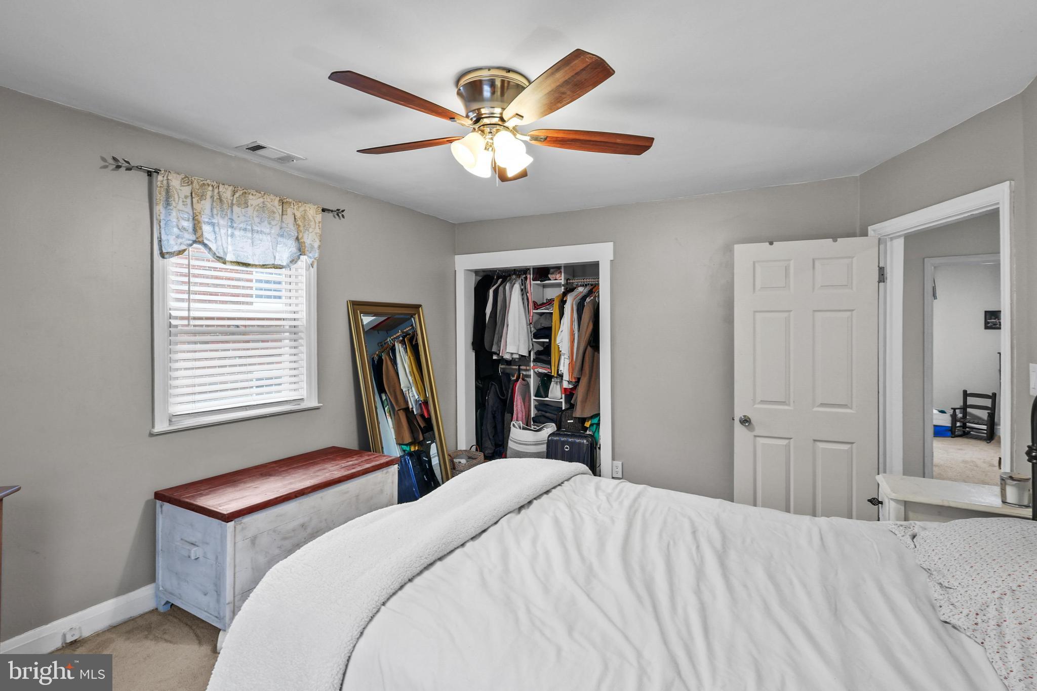 LAKE WALKER - Residential