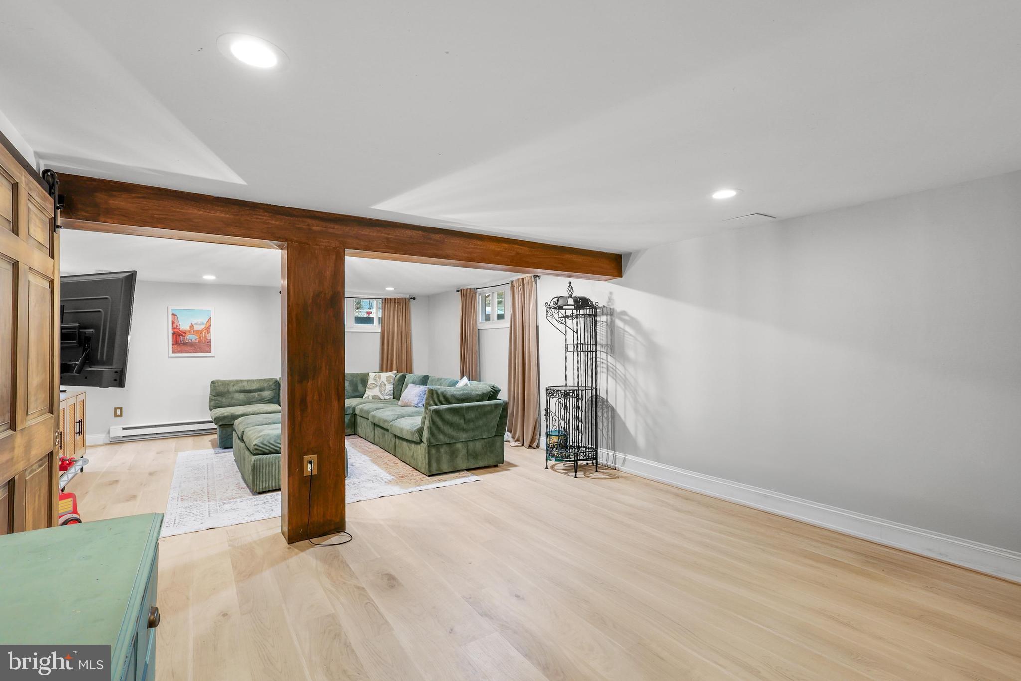 LAKE WALKER - Residential