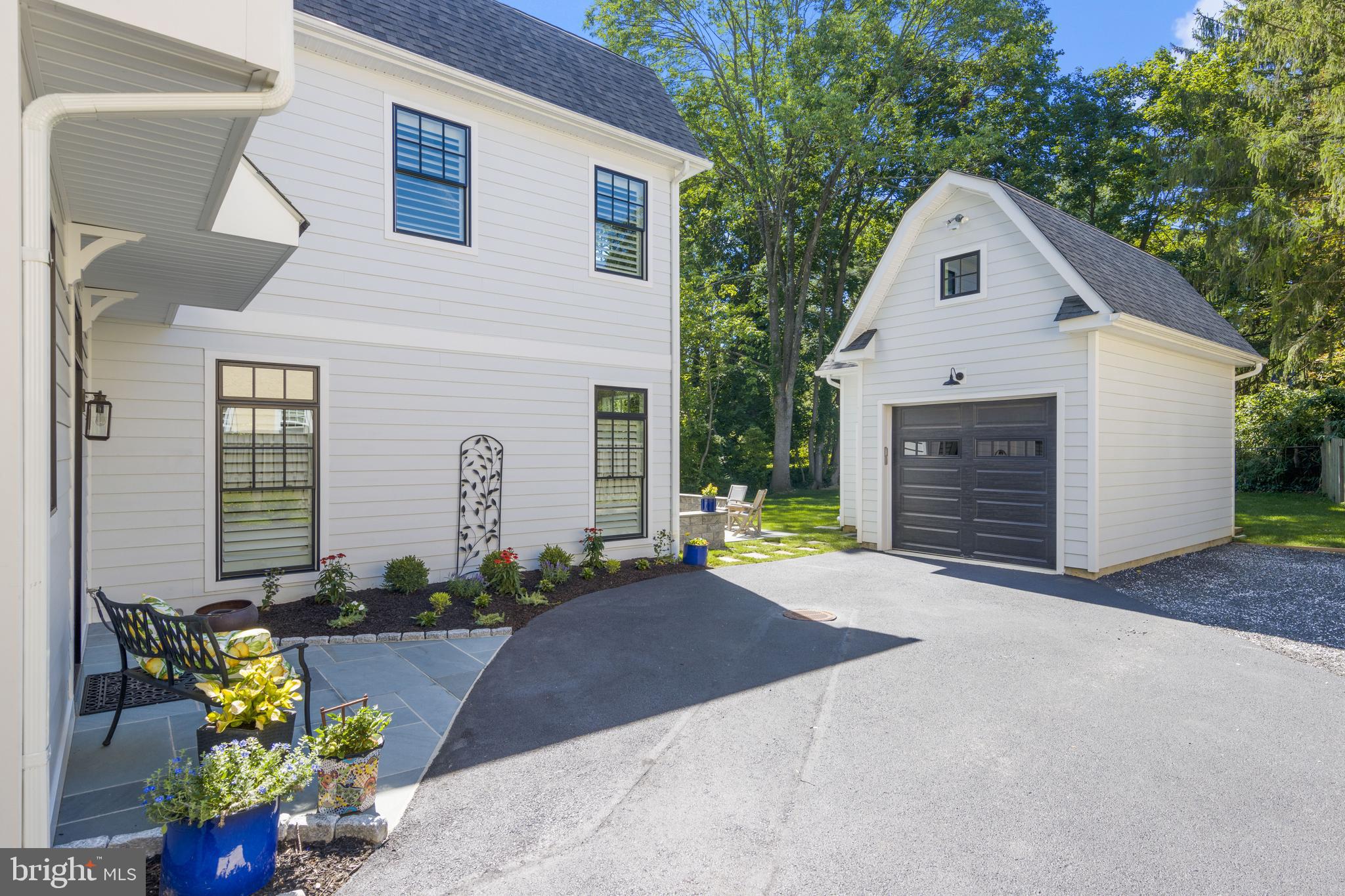 SOUTH WAYNE - Residential