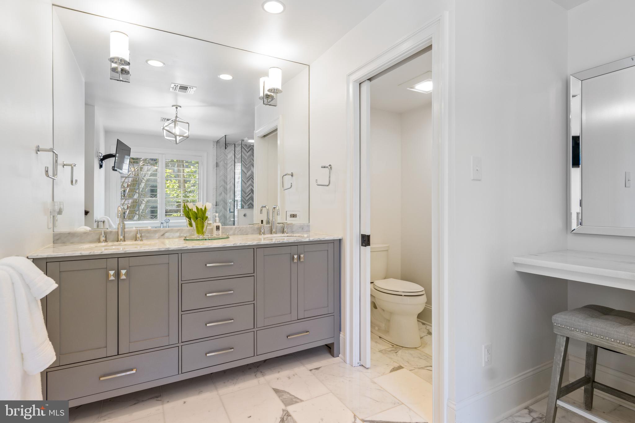 SOUTH WAYNE - Residential