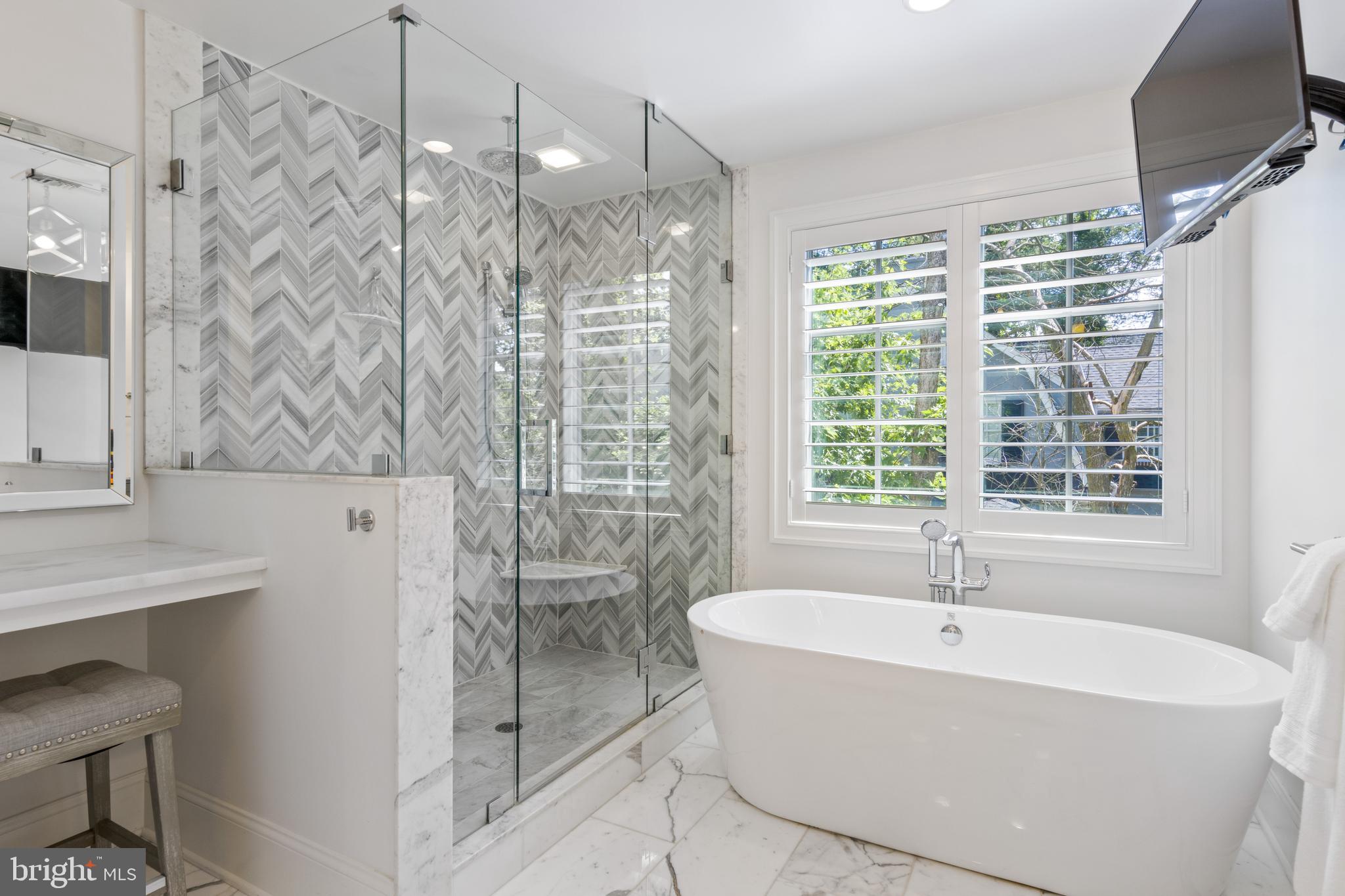 SOUTH WAYNE - Residential