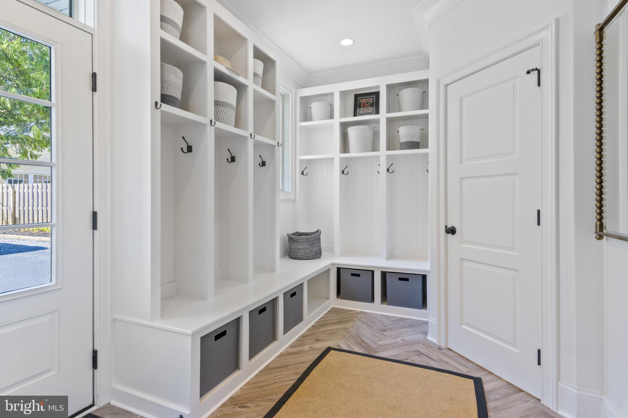 SOUTH WAYNE - Residential