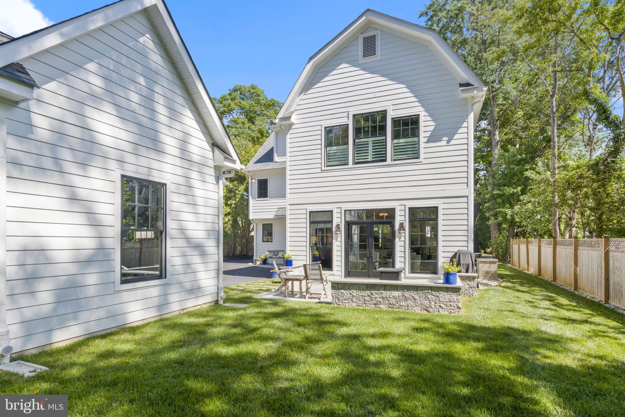 SOUTH WAYNE - Residential