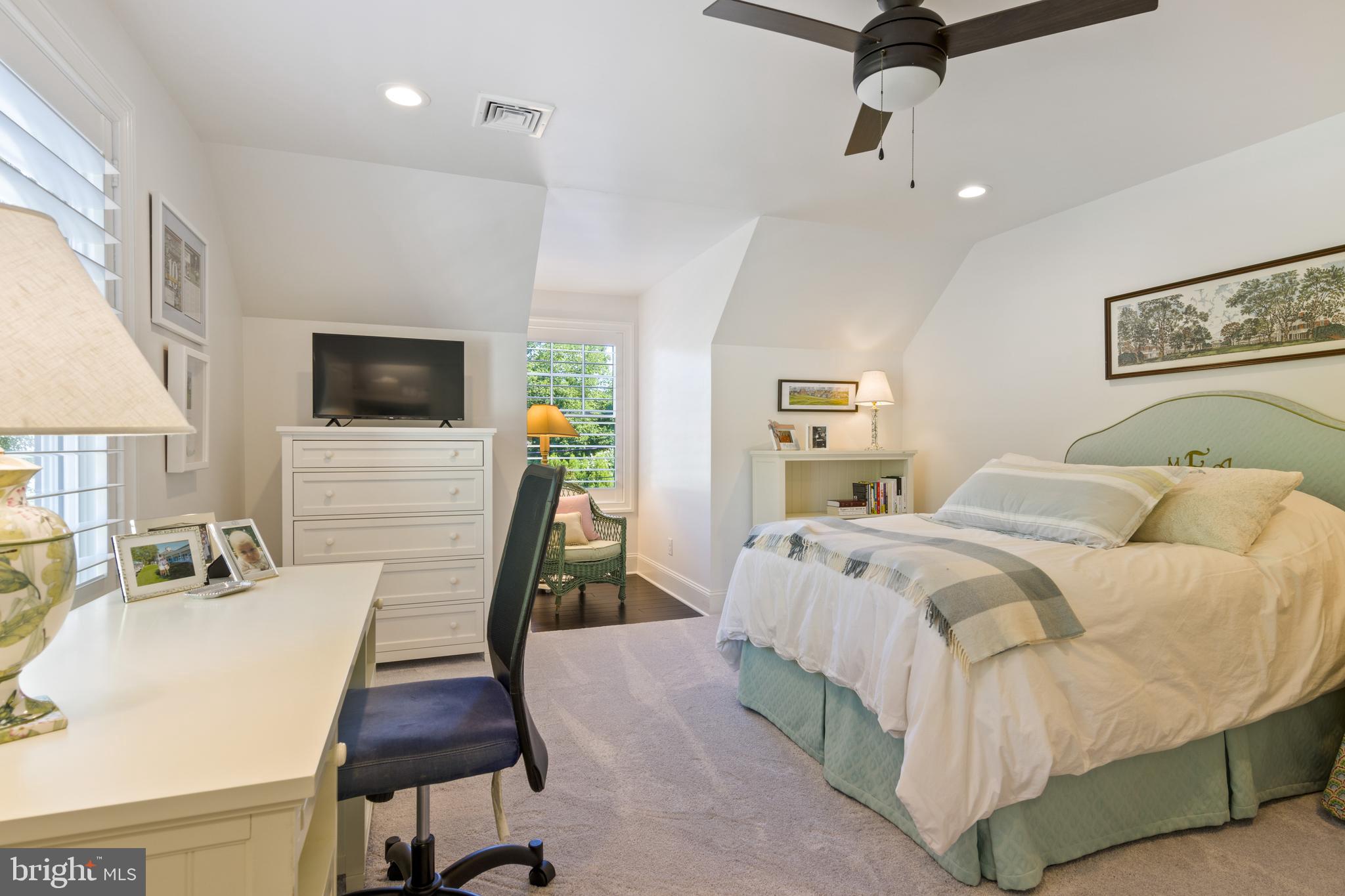 SOUTH WAYNE - Residential