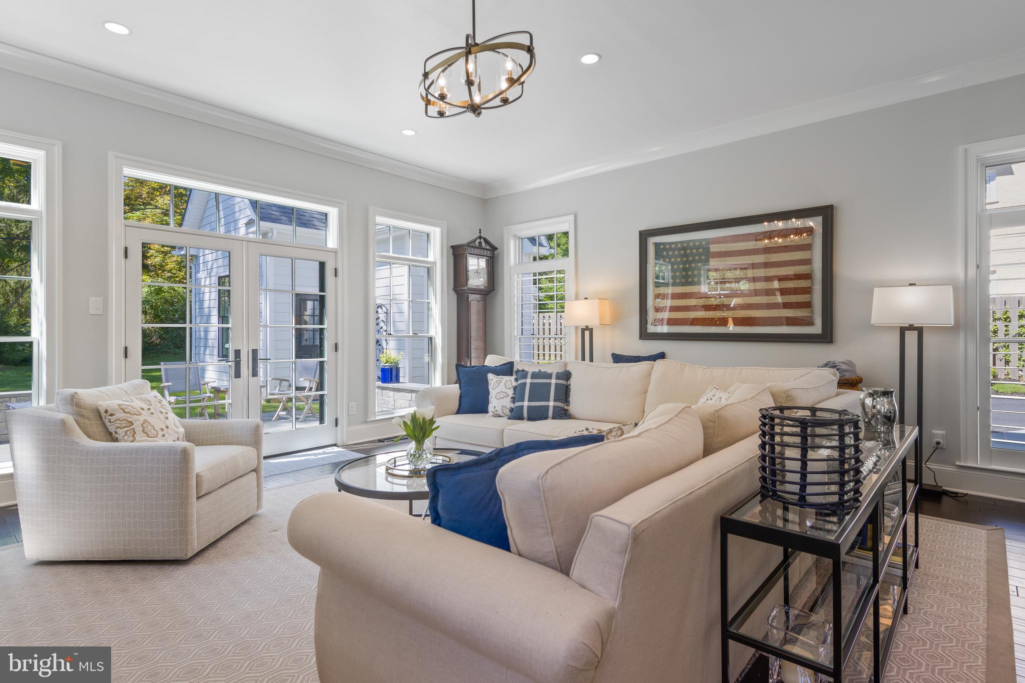 SOUTH WAYNE - Residential