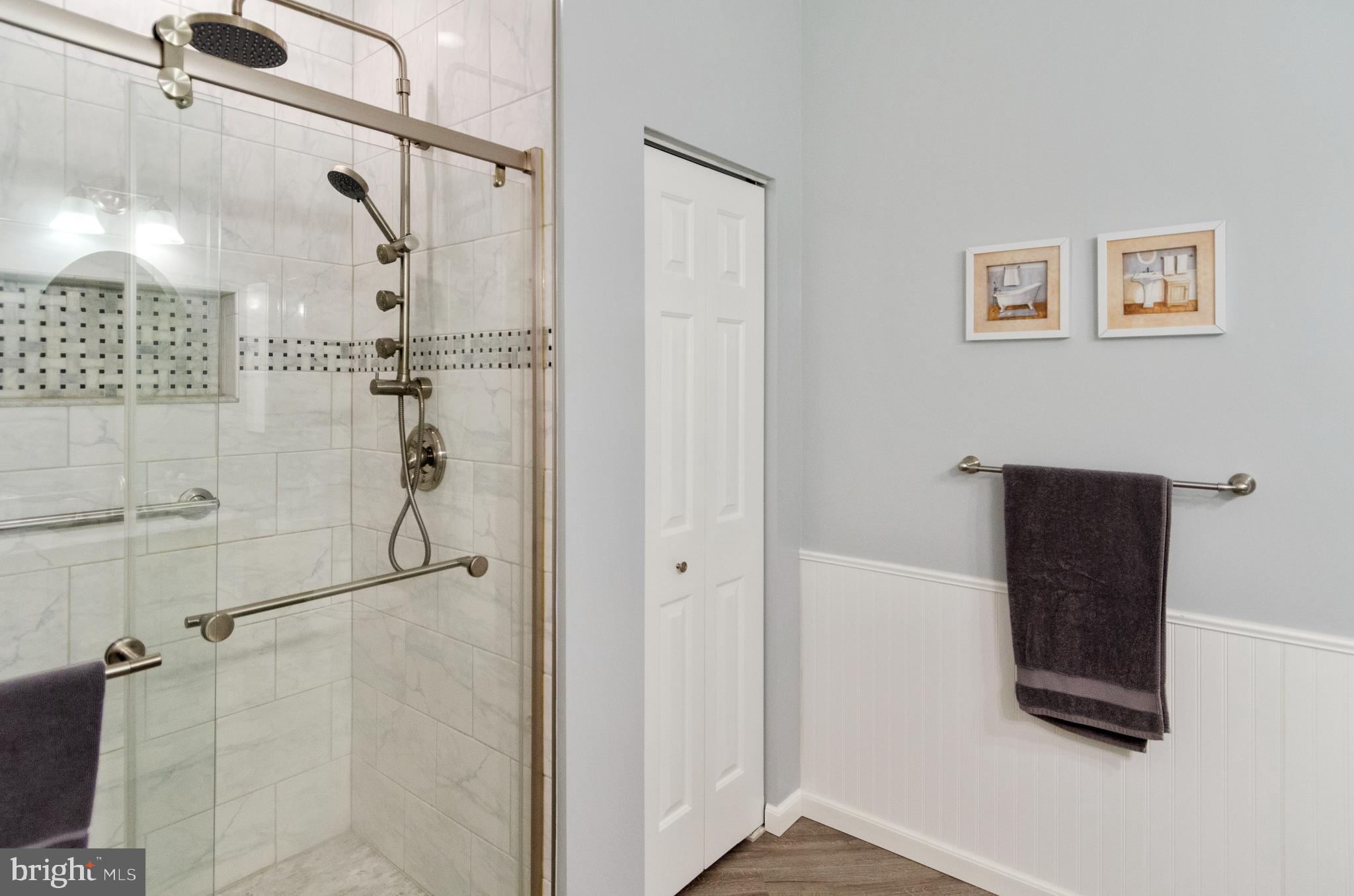 WINDSOR AT PERRY HALL FARMS - Residential