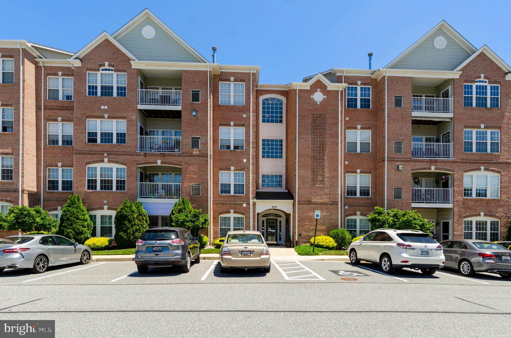 WINDSOR AT PERRY HALL FARMS - Residential