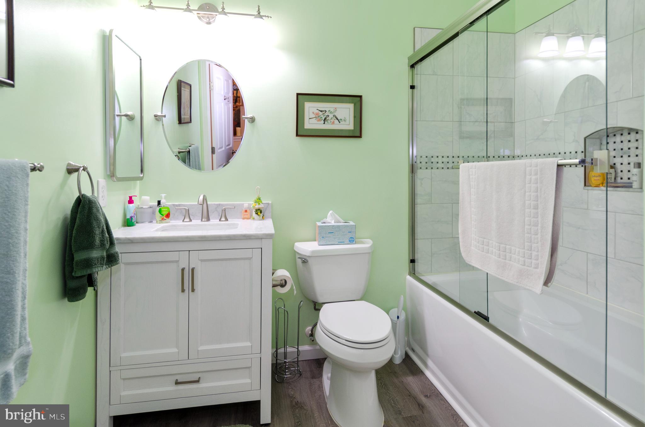 WINDSOR AT PERRY HALL FARMS - Residential