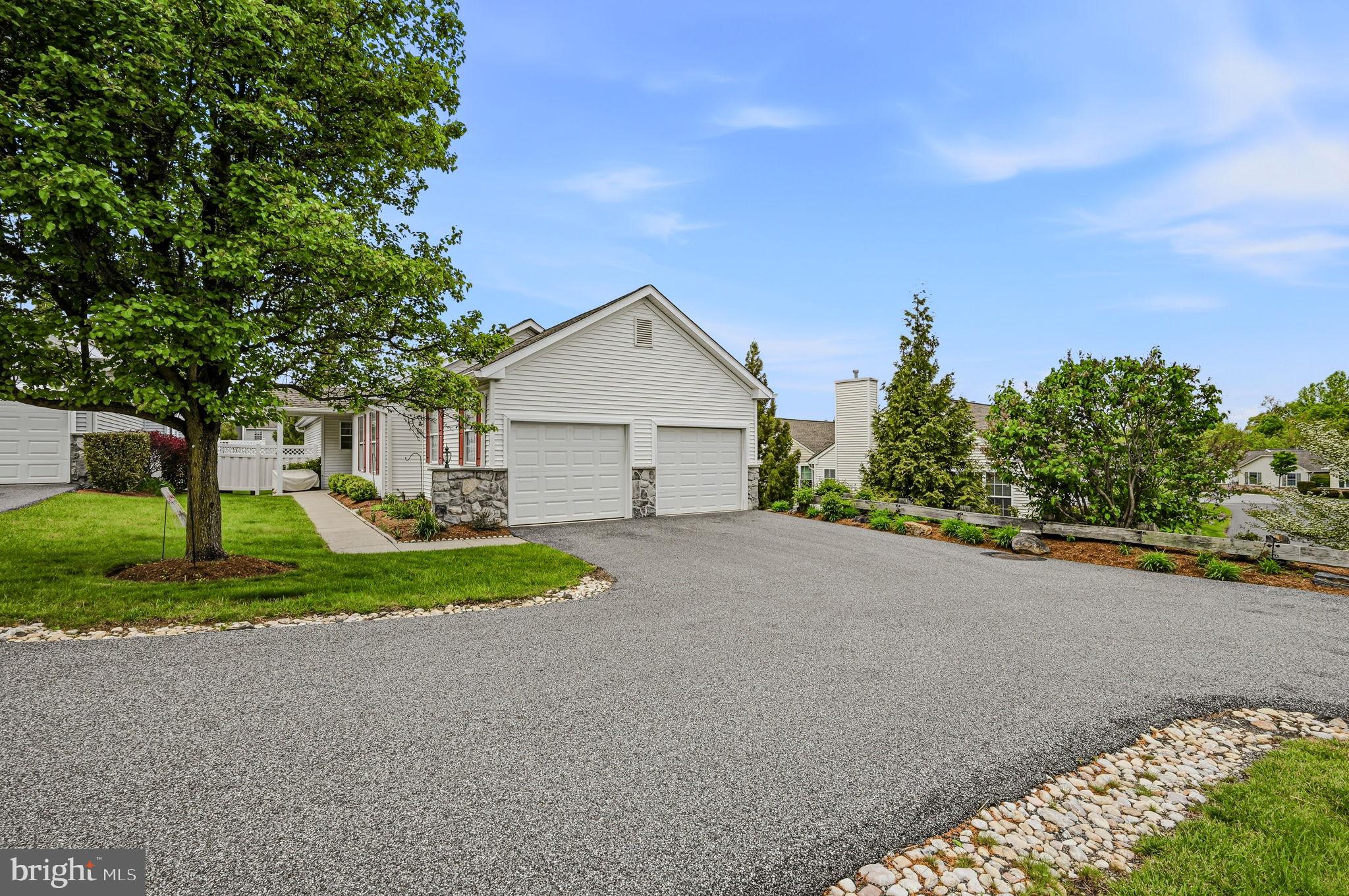 FOX HILL FARM - Residential