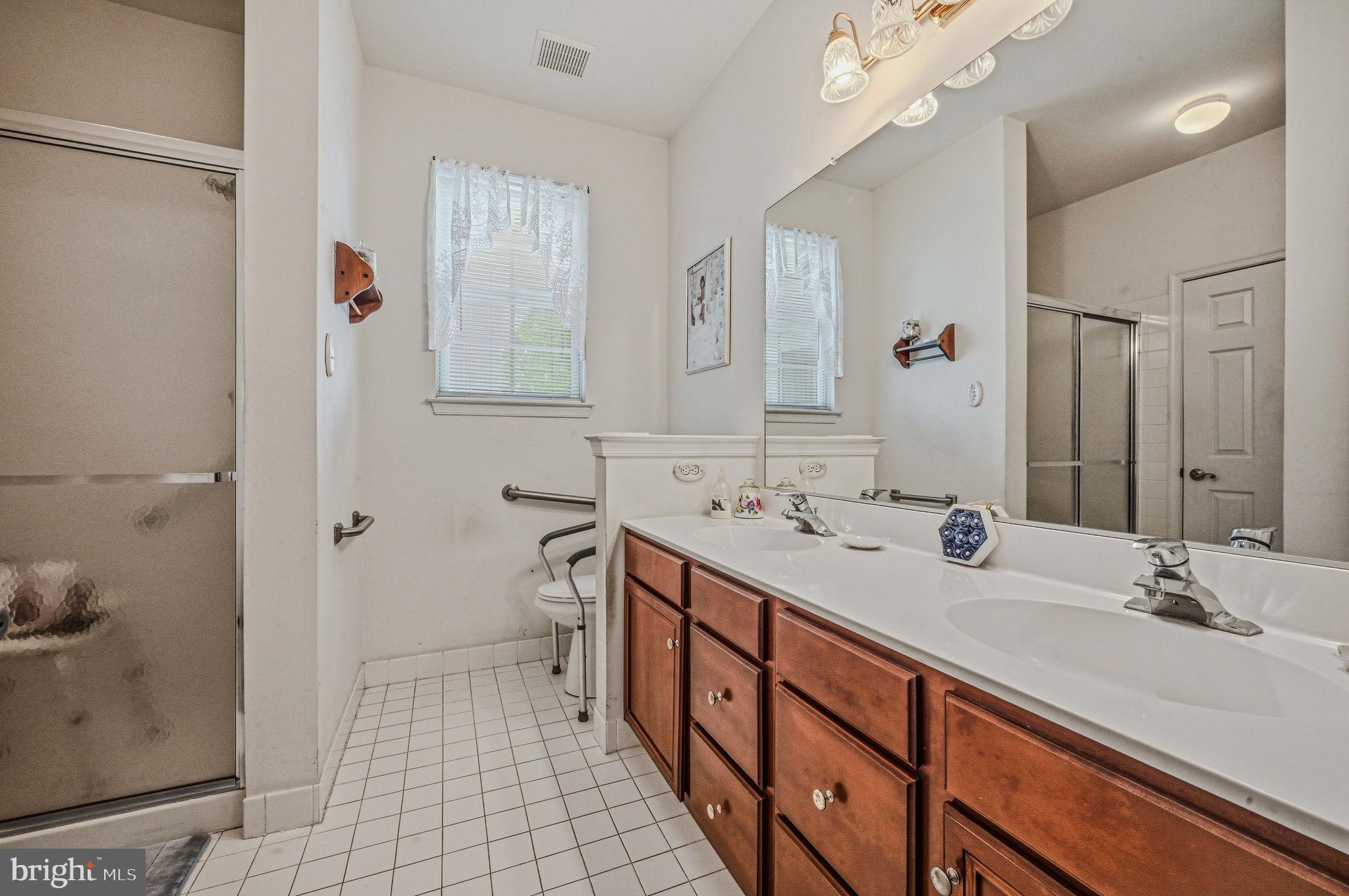 FOX HILL FARM - Residential