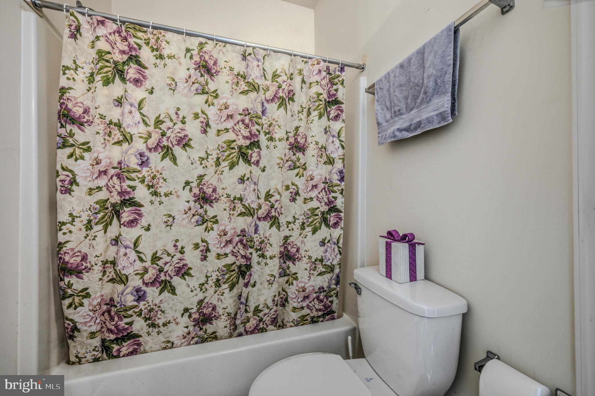 FOX HILL FARM - Residential