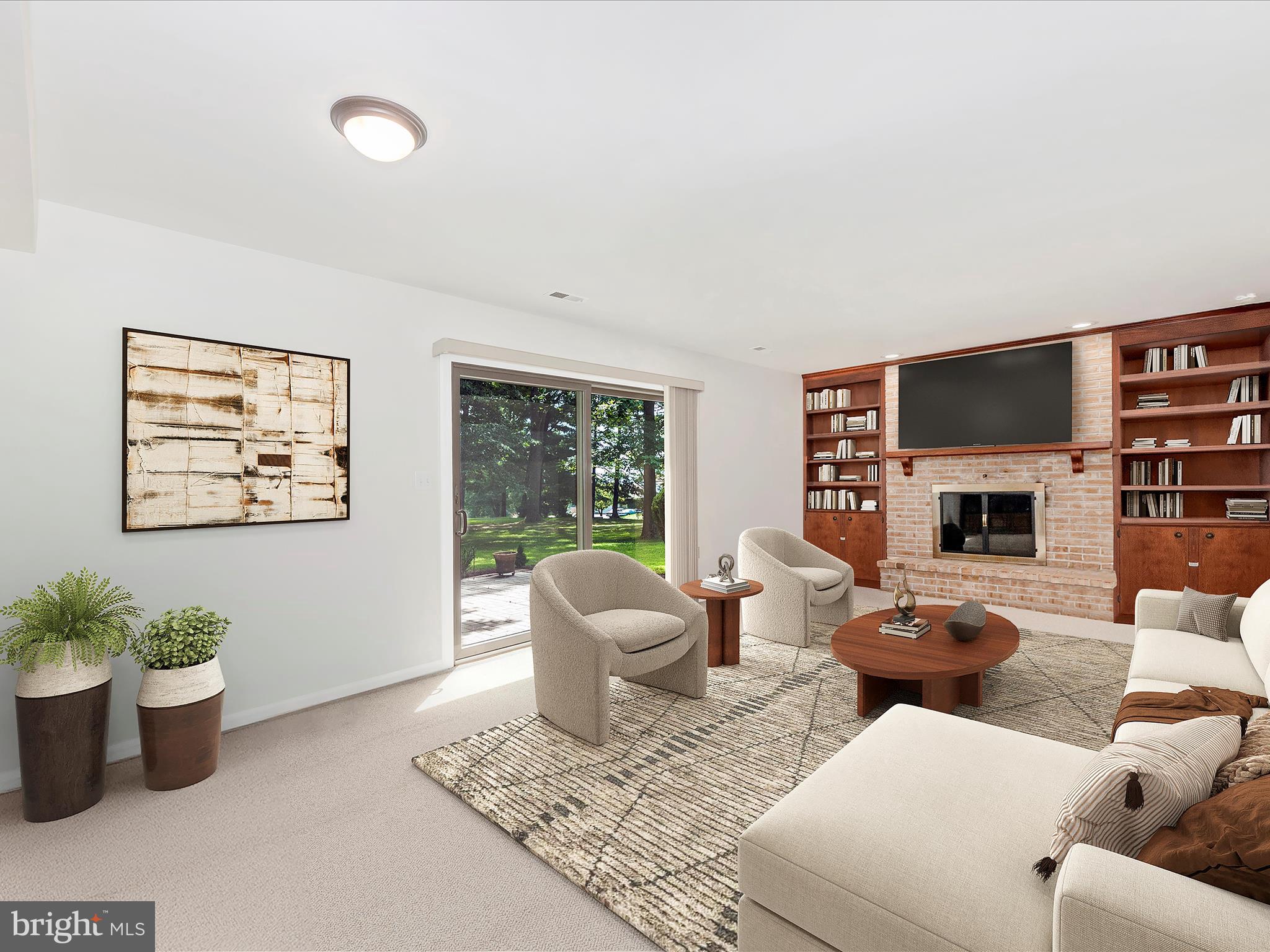 HILLSIDE ESTATES - Residential