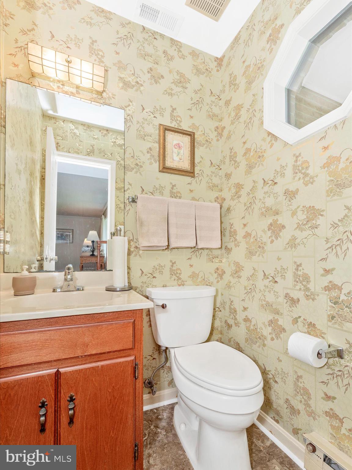 HILLSIDE ESTATES - Residential