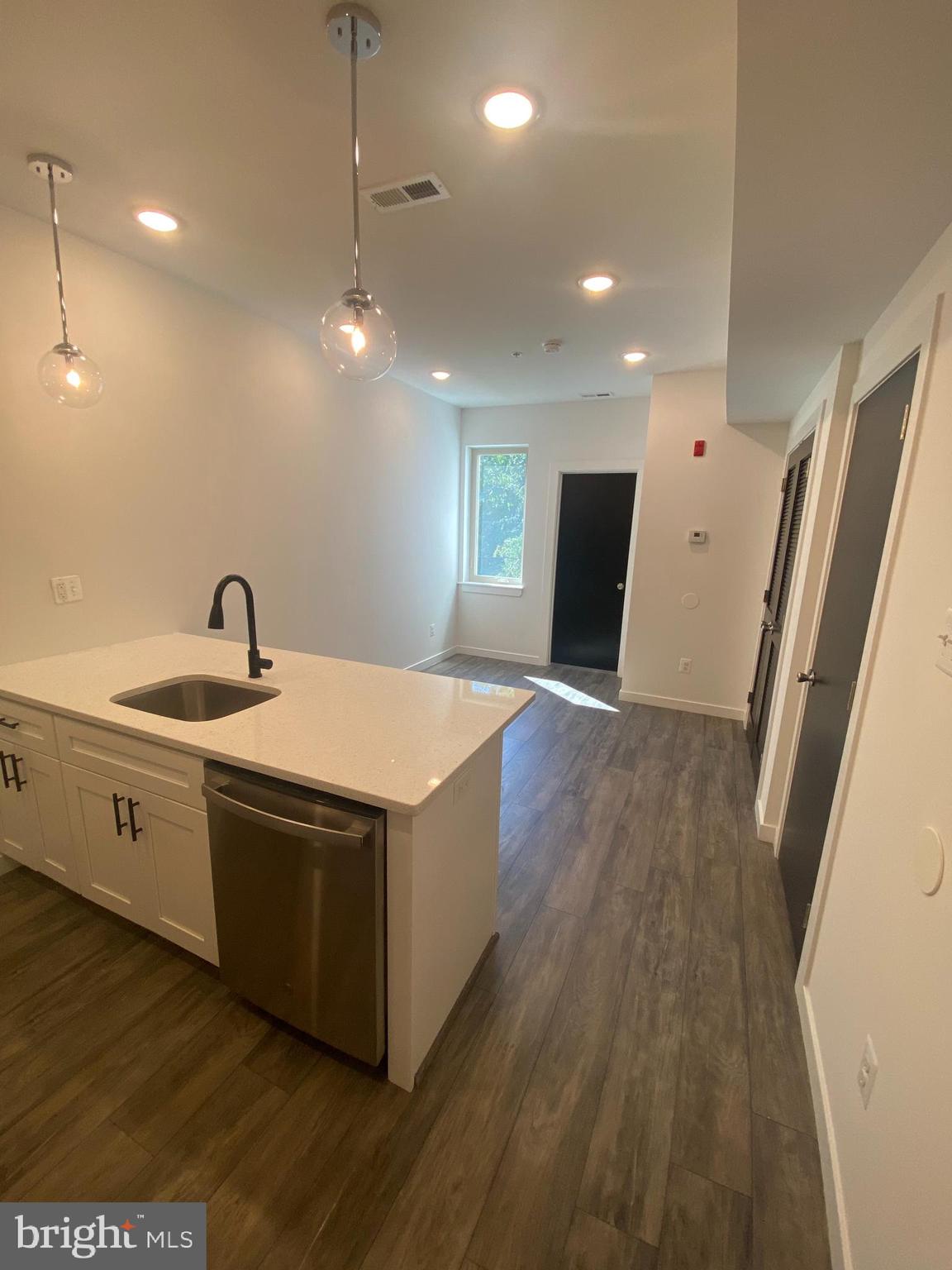 COBBS CREEK - Residential Lease